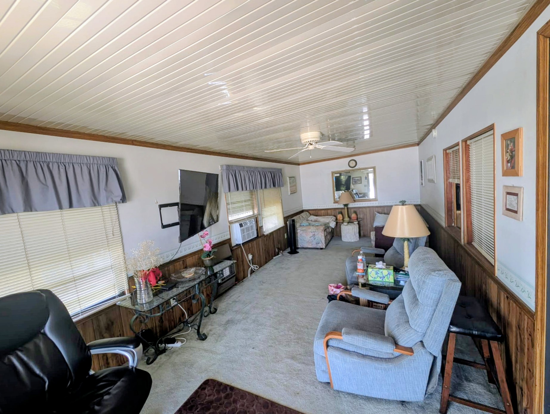 4049 Honolulu Dr, Ruskin, Florida 33570, 1 Bedroom Bedrooms, ,1.5 BathroomsBathrooms,55-Plus Mobile Home,For Sale,Honolulu Dr,4880