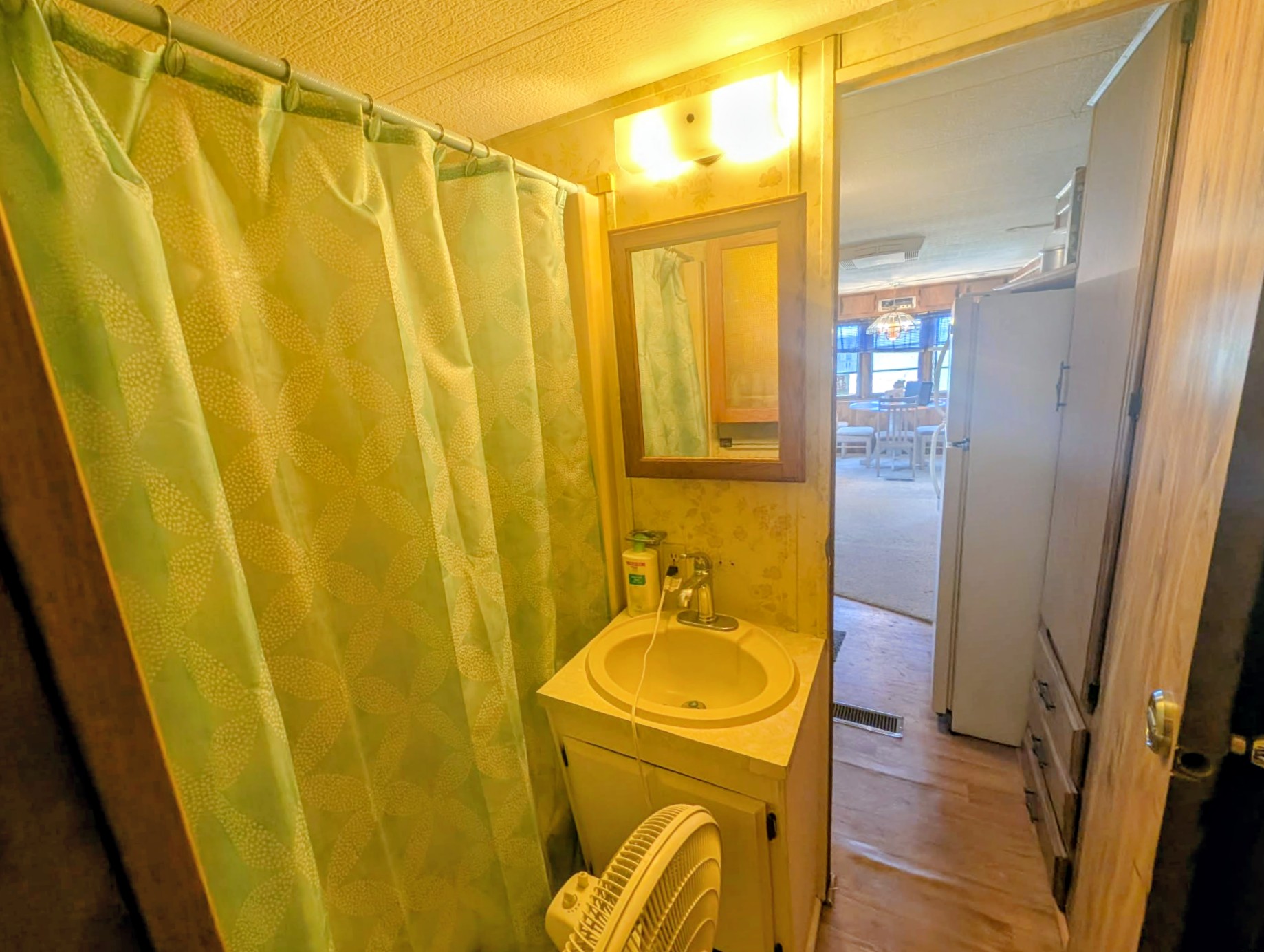 4049 Honolulu Dr, Ruskin, Florida 33570, 1 Bedroom Bedrooms, ,1.5 BathroomsBathrooms,55-Plus Mobile Home,For Sale,Honolulu Dr,4880
