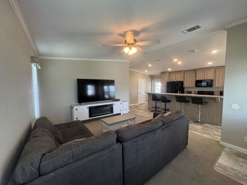 7327 Westwood Drive, Ellenton, Florida 34222, 3 Bedrooms Bedrooms, ,2 BathroomsBathrooms,55-Plus Mobile Home,For Sale,Westwood Drive,4883