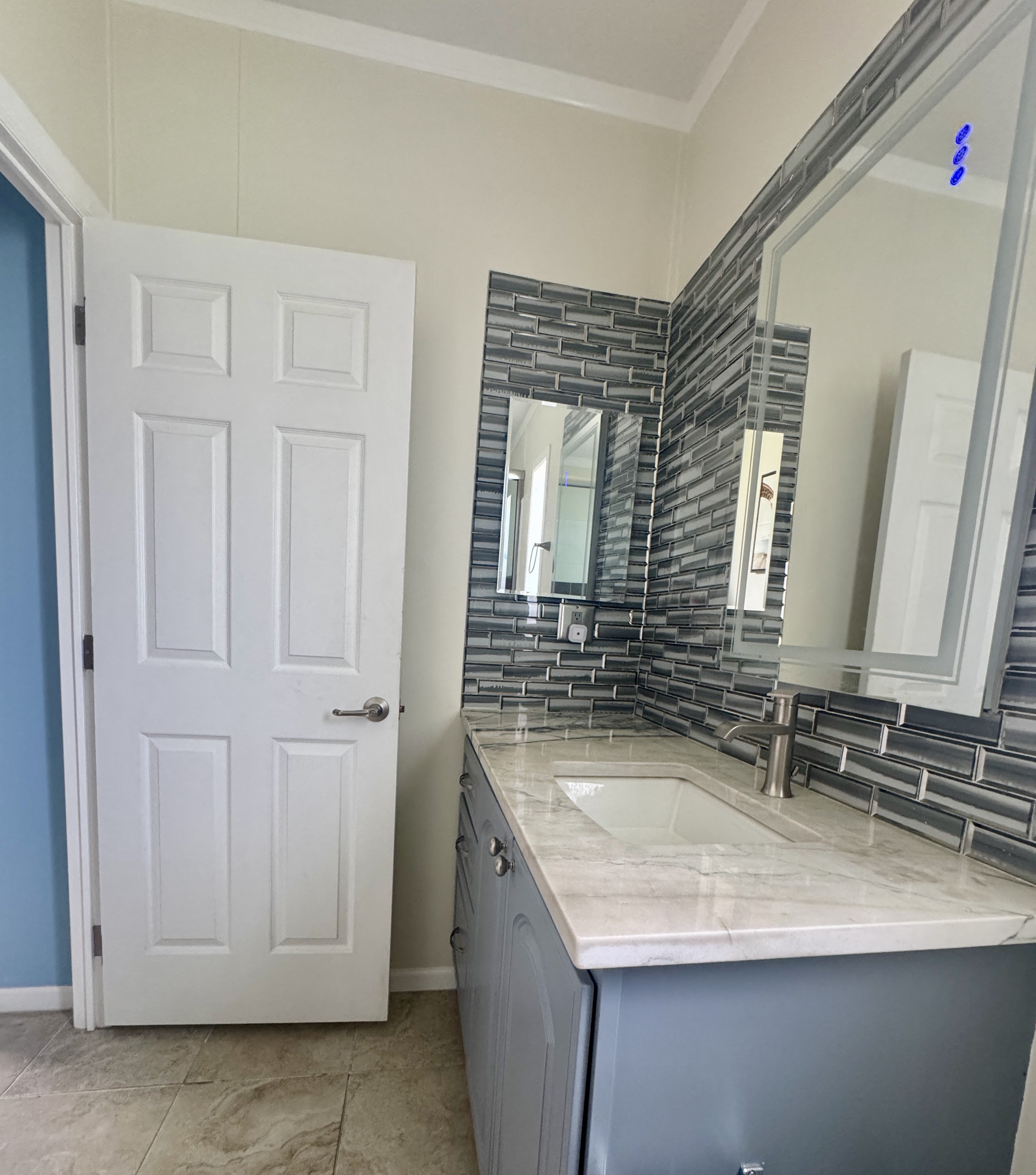 3516 Edam St, Sarasota, Florida 34234, 3 Bedrooms Bedrooms, ,2 BathroomsBathrooms,55-Plus Mobile Home,For Sale,Edam St,4887