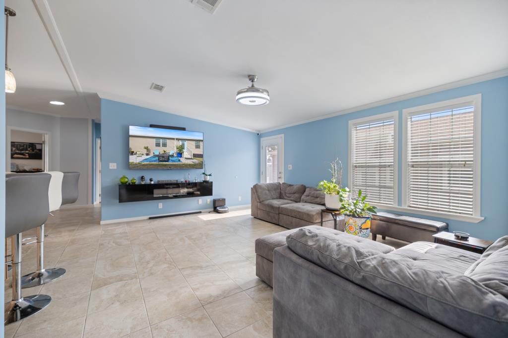 3516 Edam St, Sarasota, Florida 34234, 3 Bedrooms Bedrooms, ,2 BathroomsBathrooms,55-Plus Mobile Home,For Sale,Edam St,4887