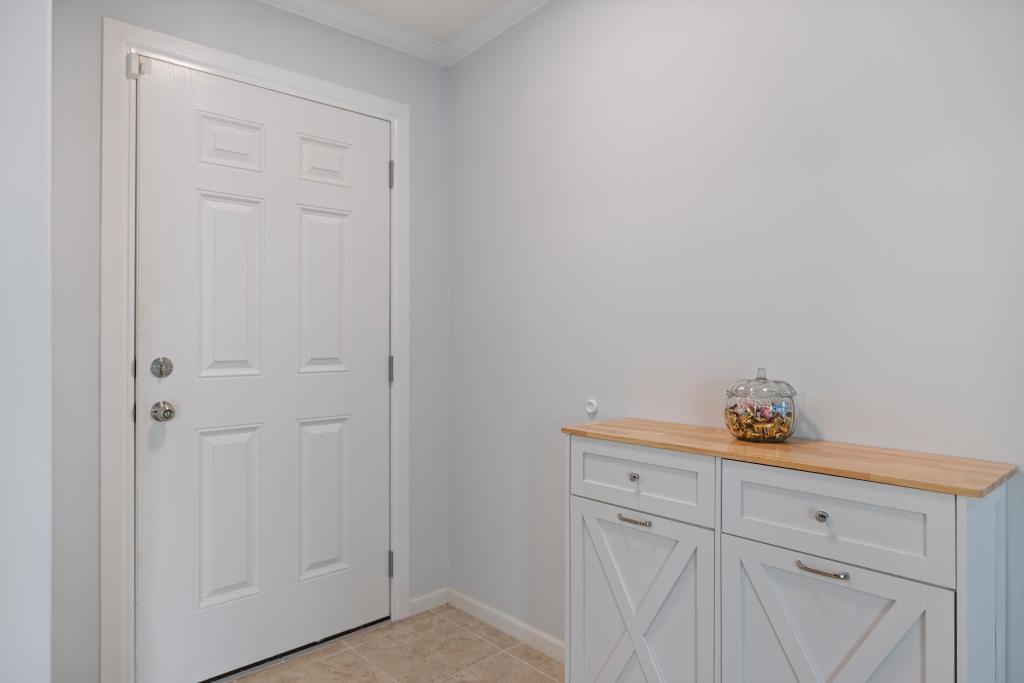 3516 Edam St, Sarasota, Florida 34234, 3 Bedrooms Bedrooms, ,2 BathroomsBathrooms,55-Plus Mobile Home,For Sale,Edam St,4887