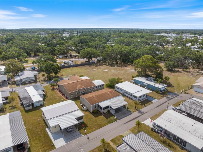 3516 Edam St, Sarasota, Florida 34234, 3 Bedrooms Bedrooms, ,2 BathroomsBathrooms,55-Plus Mobile Home,For Sale,Edam St,4887