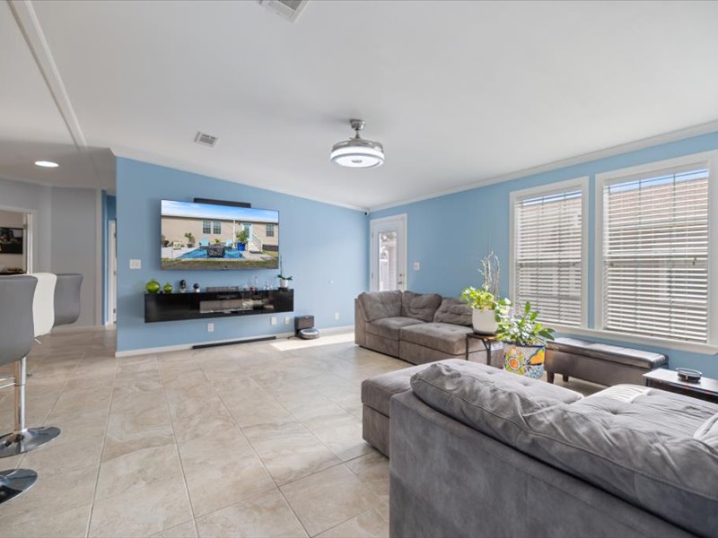3516 Edam St, Sarasota, Florida 34234, 3 Bedrooms Bedrooms, ,2 BathroomsBathrooms,55-Plus Mobile Home,For Sale,Edam St,4887