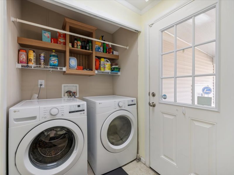 3516 Edam St, Sarasota, Florida 34234, 3 Bedrooms Bedrooms, ,2 BathroomsBathrooms,55-Plus Mobile Home,For Sale,Edam St,4887