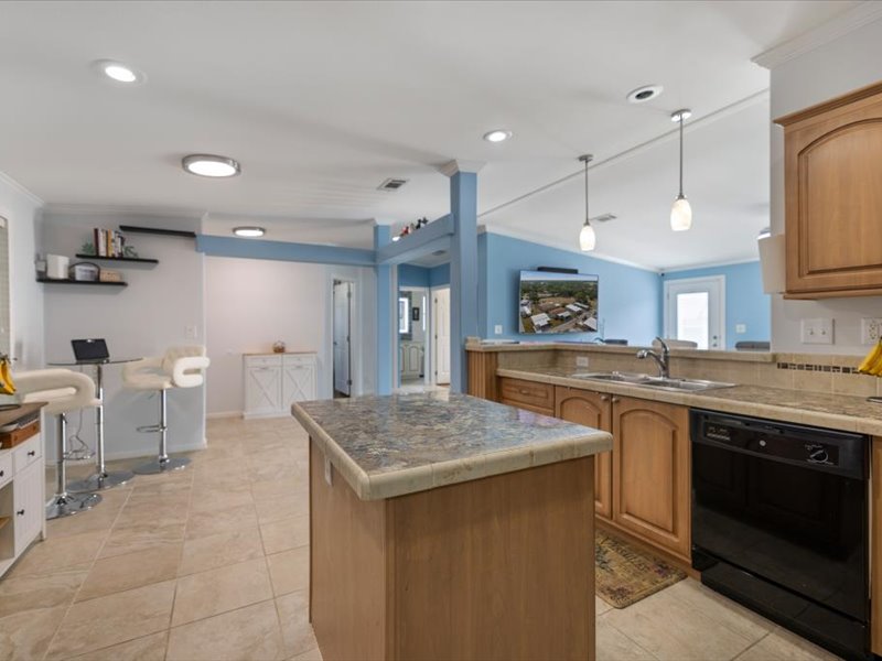 3516 Edam St, Sarasota, Florida 34234, 3 Bedrooms Bedrooms, ,2 BathroomsBathrooms,55-Plus Mobile Home,For Sale,Edam St,4887