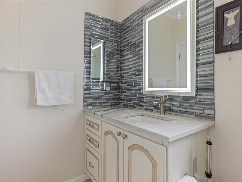 3516 Edam St, Sarasota, Florida 34234, 3 Bedrooms Bedrooms, ,2 BathroomsBathrooms,55-Plus Mobile Home,For Sale,Edam St,4887