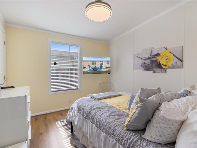 3516 Edam St, Sarasota, Florida 34234, 3 Bedrooms Bedrooms, ,2 BathroomsBathrooms,55-Plus Mobile Home,For Sale,Edam St,4887