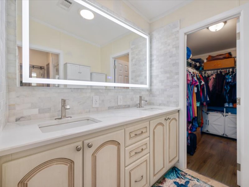 3516 Edam St, Sarasota, Florida 34234, 3 Bedrooms Bedrooms, ,2 BathroomsBathrooms,55-Plus Mobile Home,For Sale,Edam St,4887