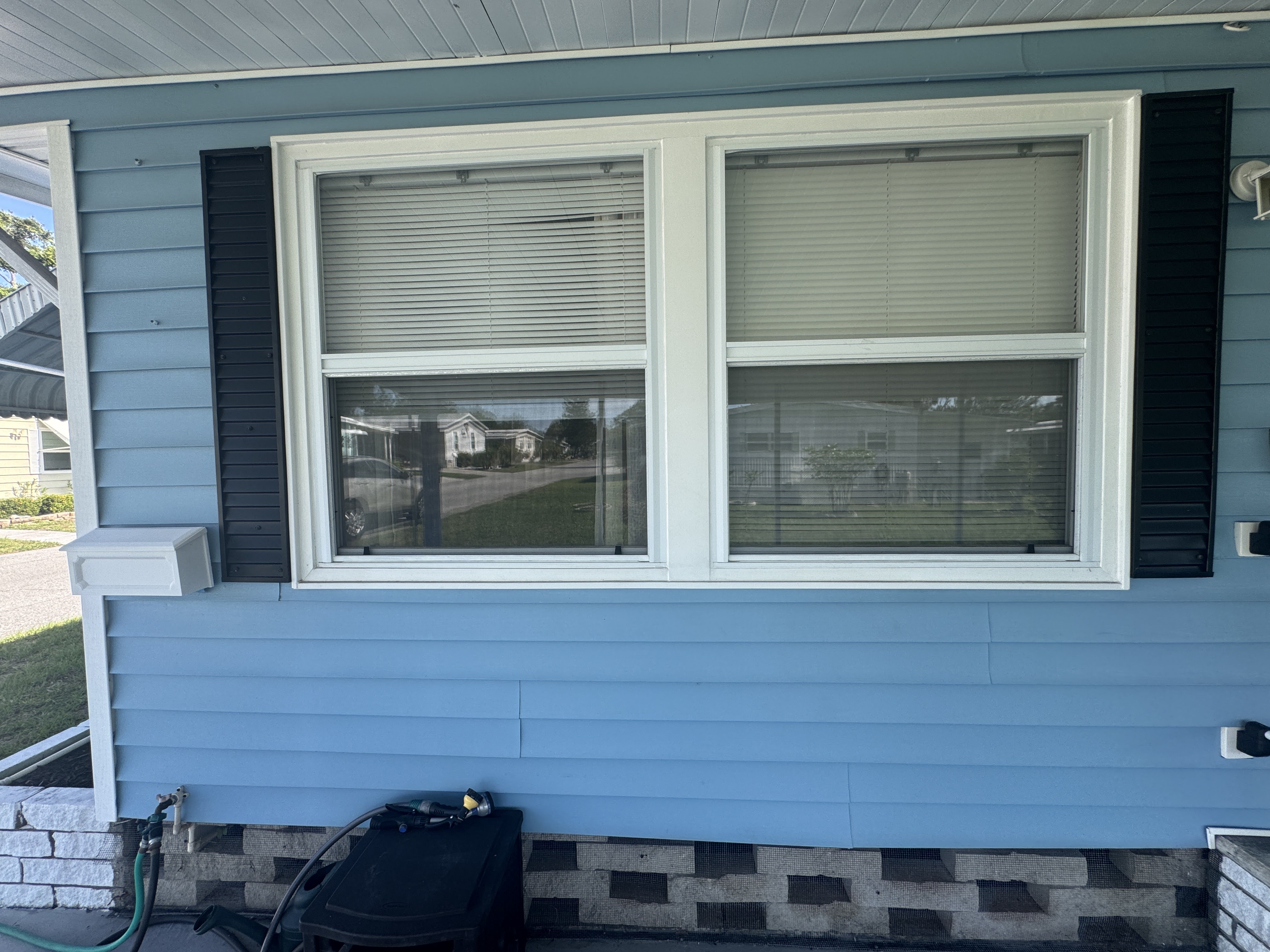3906 Voorne St, Sarasota, Florida 34234, 2 Bedrooms Bedrooms, ,2 BathroomsBathrooms,55-Plus Mobile Home,For Sale,Voorne St,4888