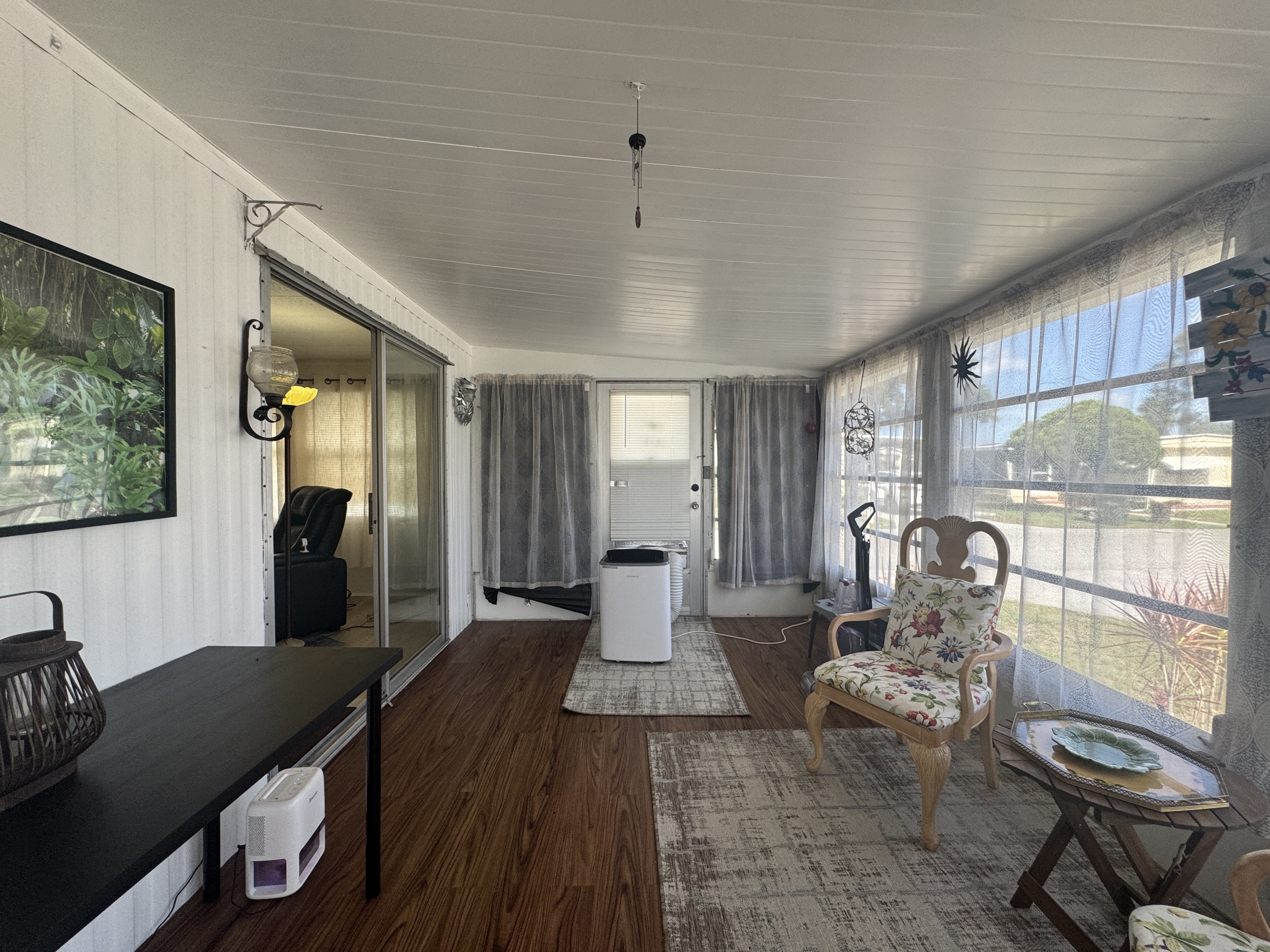 3906 Voorne St, Sarasota, Florida 34234, 2 Bedrooms Bedrooms, ,2 BathroomsBathrooms,55-Plus Mobile Home,For Sale,Voorne St,4888
