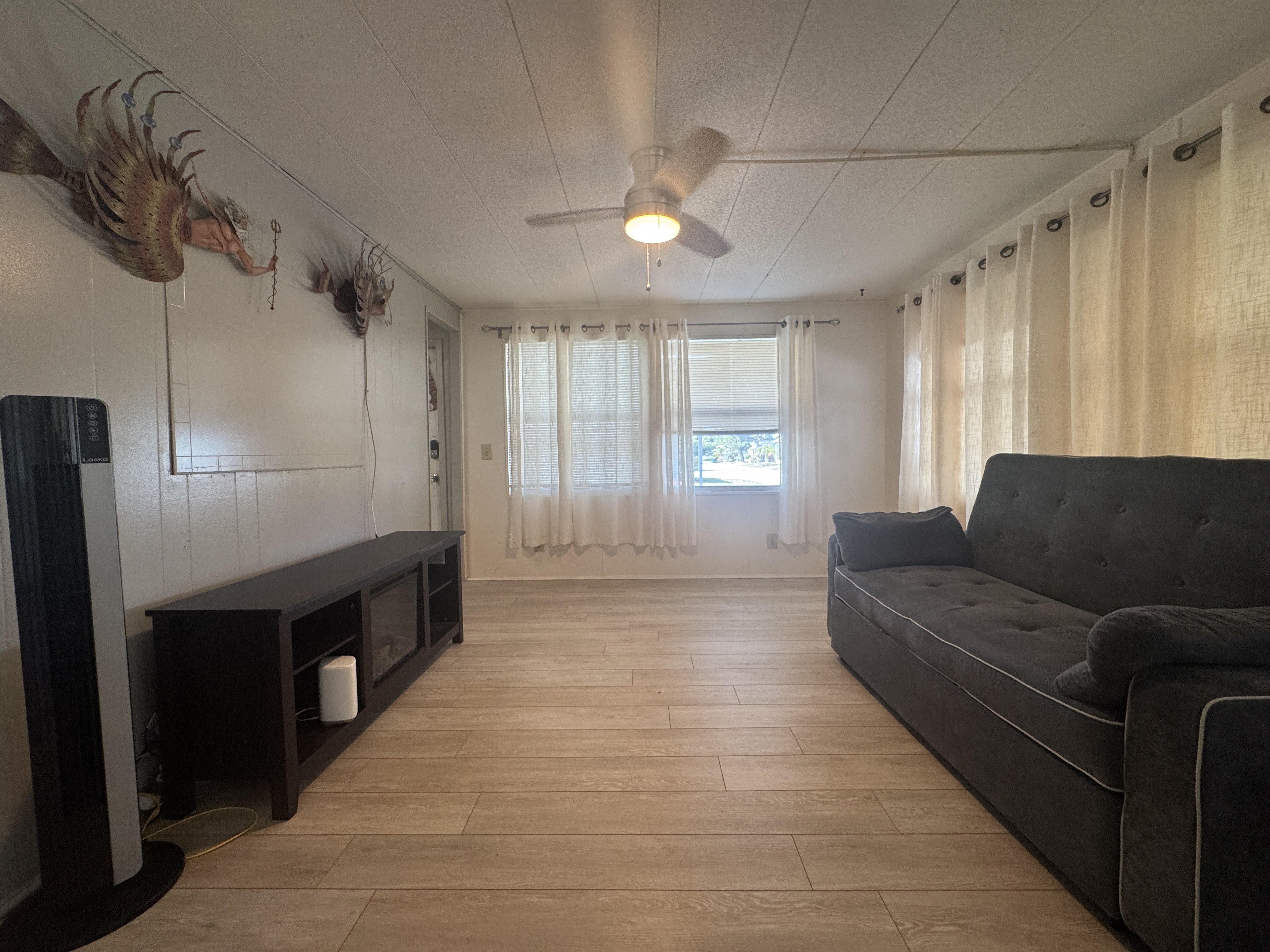 3906 Voorne St, Sarasota, Florida 34234, 2 Bedrooms Bedrooms, ,2 BathroomsBathrooms,55-Plus Mobile Home,For Sale,Voorne St,4888
