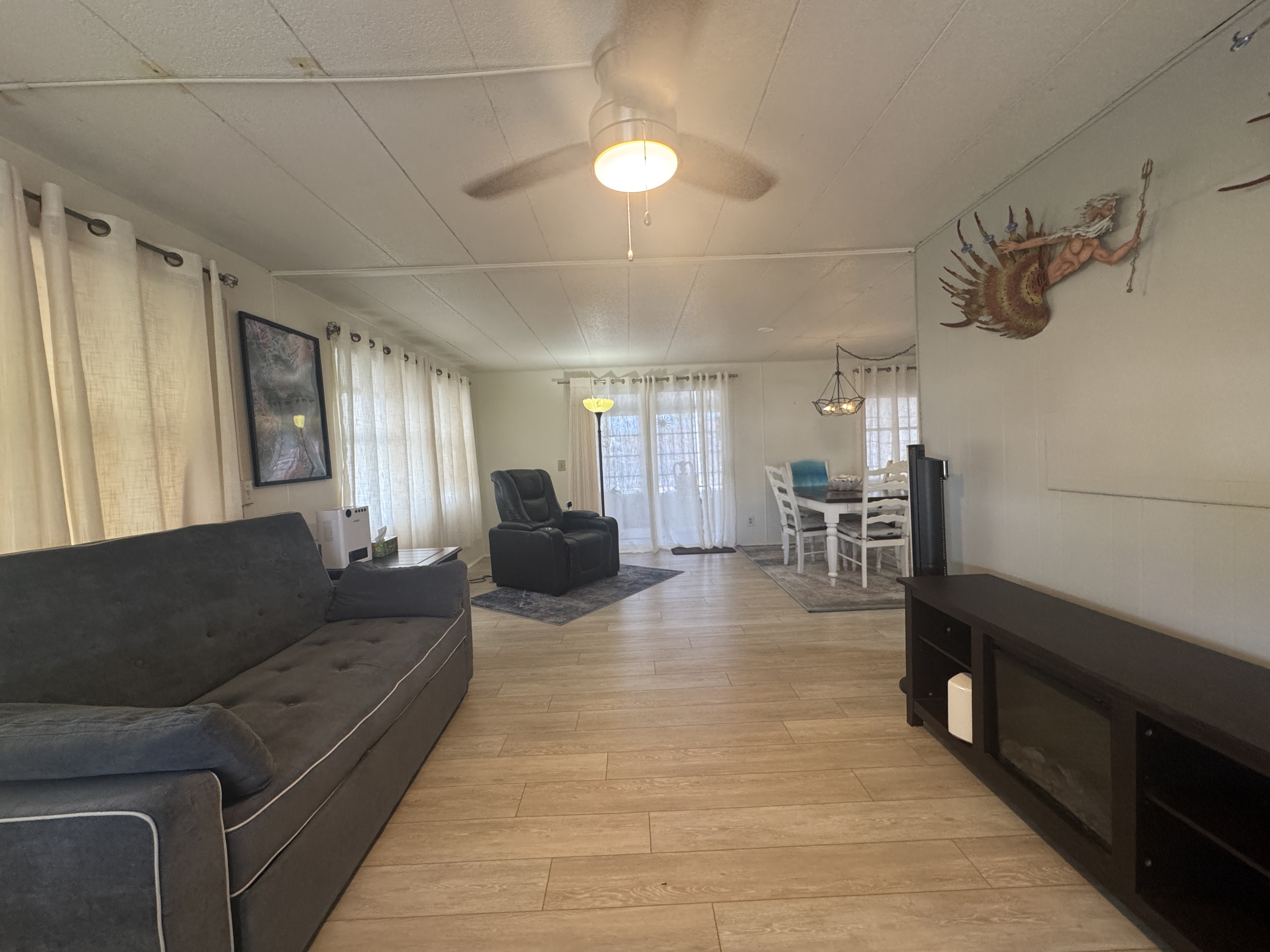 3906 Voorne St, Sarasota, Florida 34234, 2 Bedrooms Bedrooms, ,2 BathroomsBathrooms,55-Plus Mobile Home,For Sale,Voorne St,4888