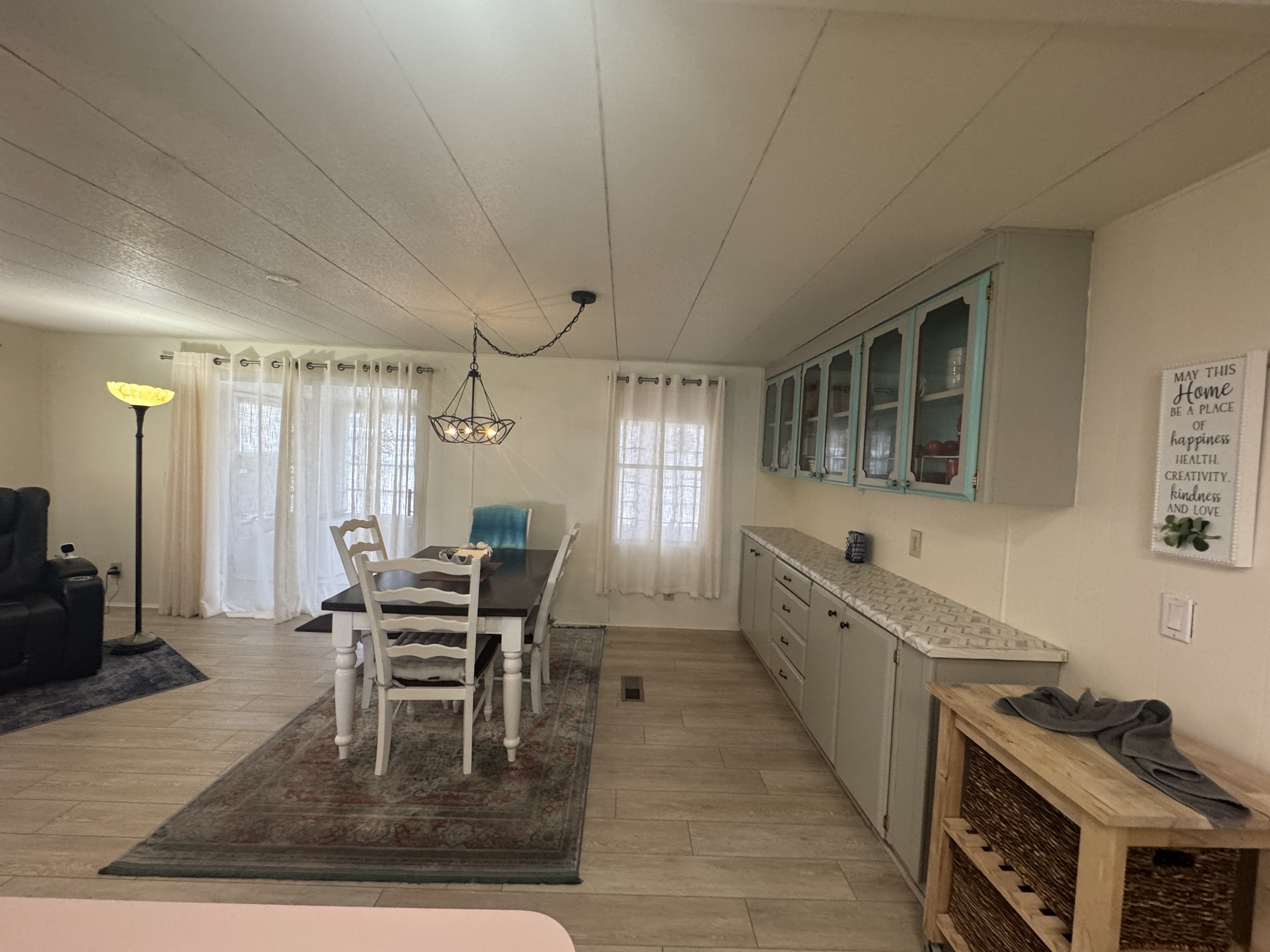 3906 Voorne St, Sarasota, Florida 34234, 2 Bedrooms Bedrooms, ,2 BathroomsBathrooms,55-Plus Mobile Home,For Sale,Voorne St,4888