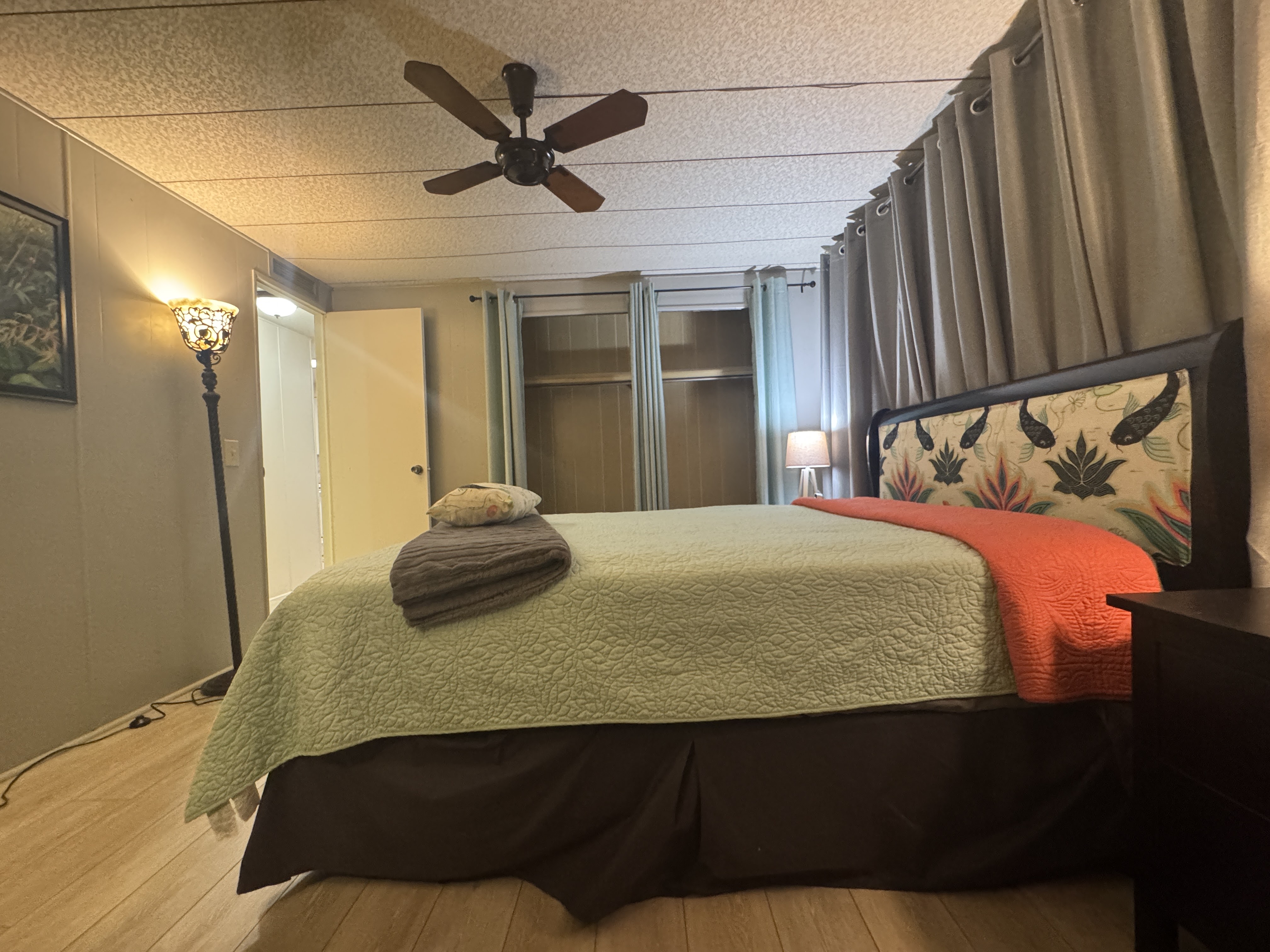 3906 Voorne St, Sarasota, Florida 34234, 2 Bedrooms Bedrooms, ,2 BathroomsBathrooms,55-Plus Mobile Home,For Sale,Voorne St,4888