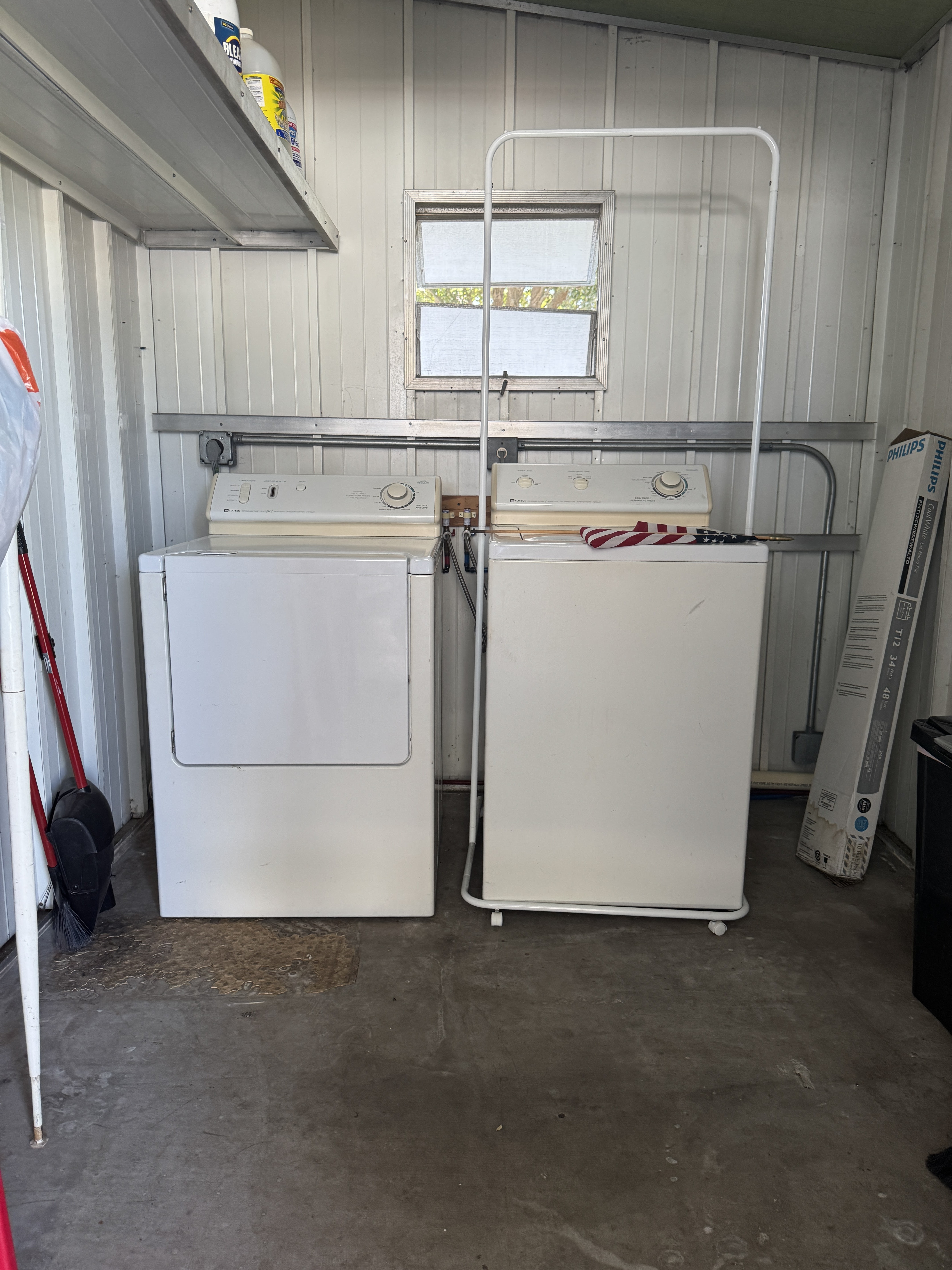 3906 Voorne St, Sarasota, Florida 34234, 2 Bedrooms Bedrooms, ,2 BathroomsBathrooms,55-Plus Mobile Home,For Sale,Voorne St,4888