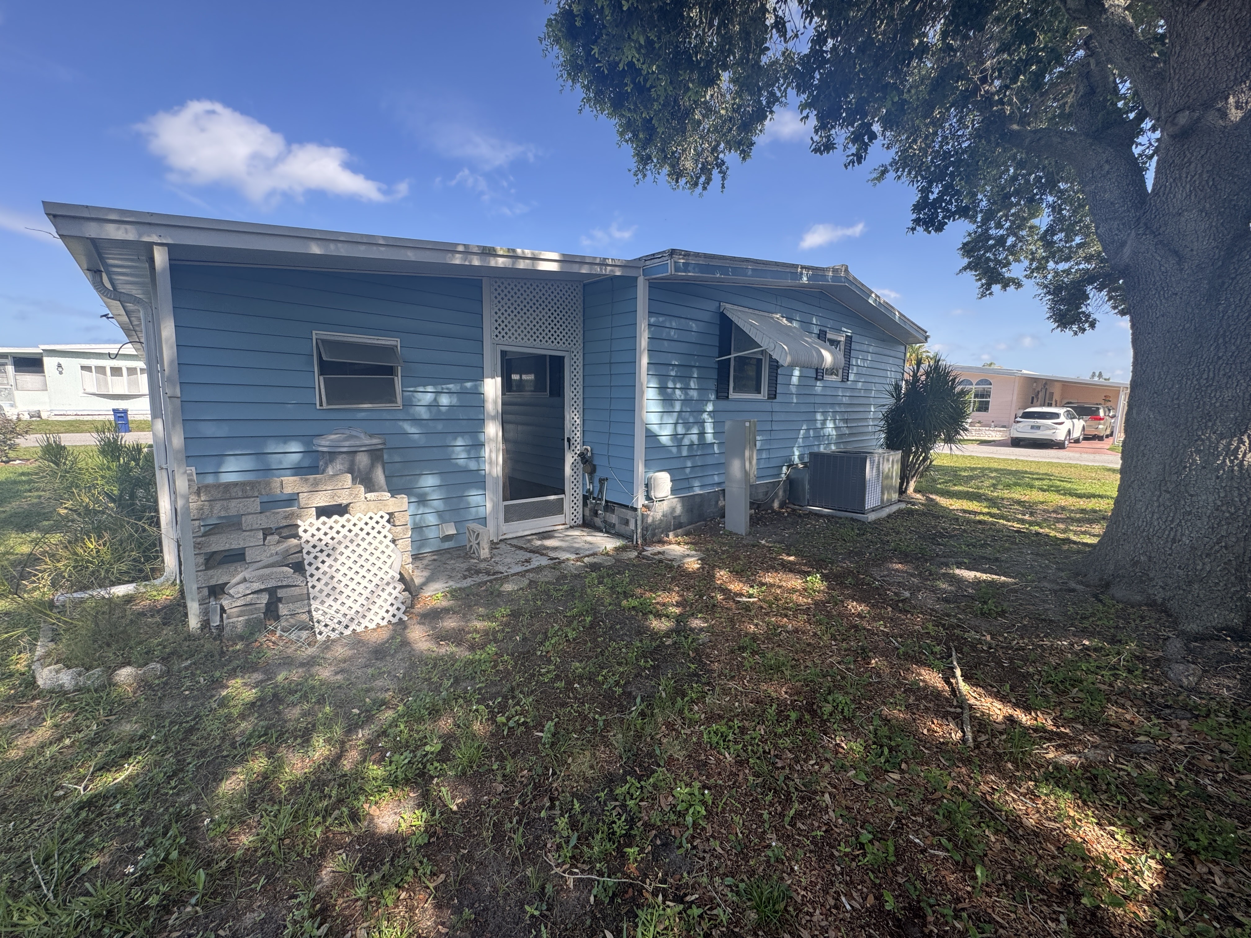 3906 Voorne St, Sarasota, Florida 34234, 2 Bedrooms Bedrooms, ,2 BathroomsBathrooms,55-Plus Mobile Home,For Sale,Voorne St,4888