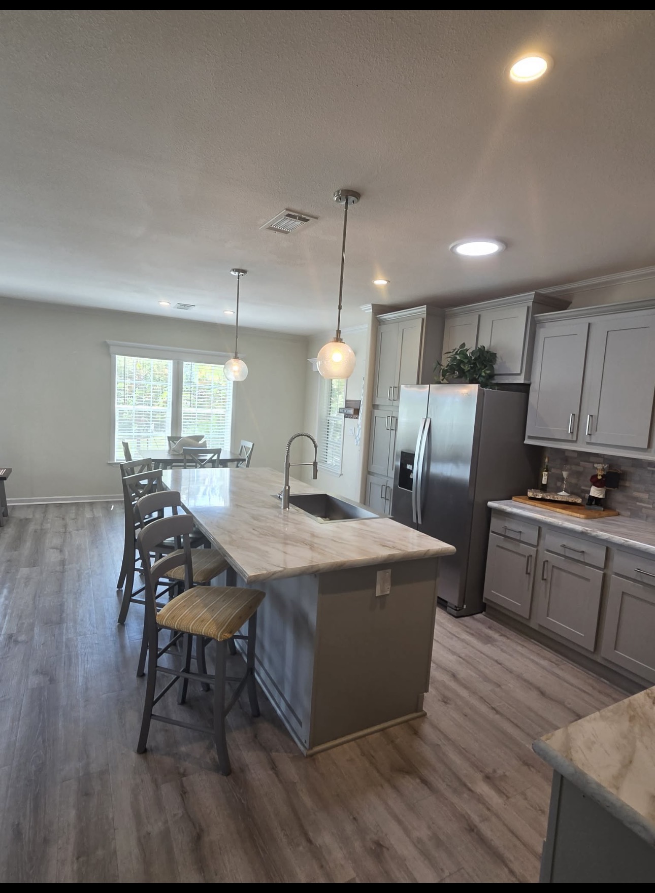 2072 Casita Dr, Sarasota, Florida 34234, 2 Bedrooms Bedrooms, ,2 BathroomsBathrooms,55-Plus Mobile Home,For Sale,Casita Dr,4889