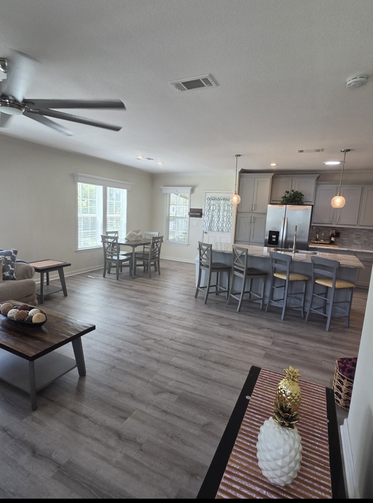 2072 Casita Dr, Sarasota, Florida 34234, 2 Bedrooms Bedrooms, ,2 BathroomsBathrooms,55-Plus Mobile Home,For Sale,Casita Dr,4889