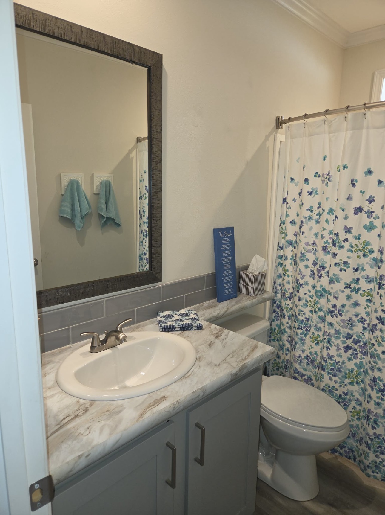 2072 Casita Dr, Sarasota, Florida 34234, 2 Bedrooms Bedrooms, ,2 BathroomsBathrooms,55-Plus Mobile Home,For Sale,Casita Dr,4889