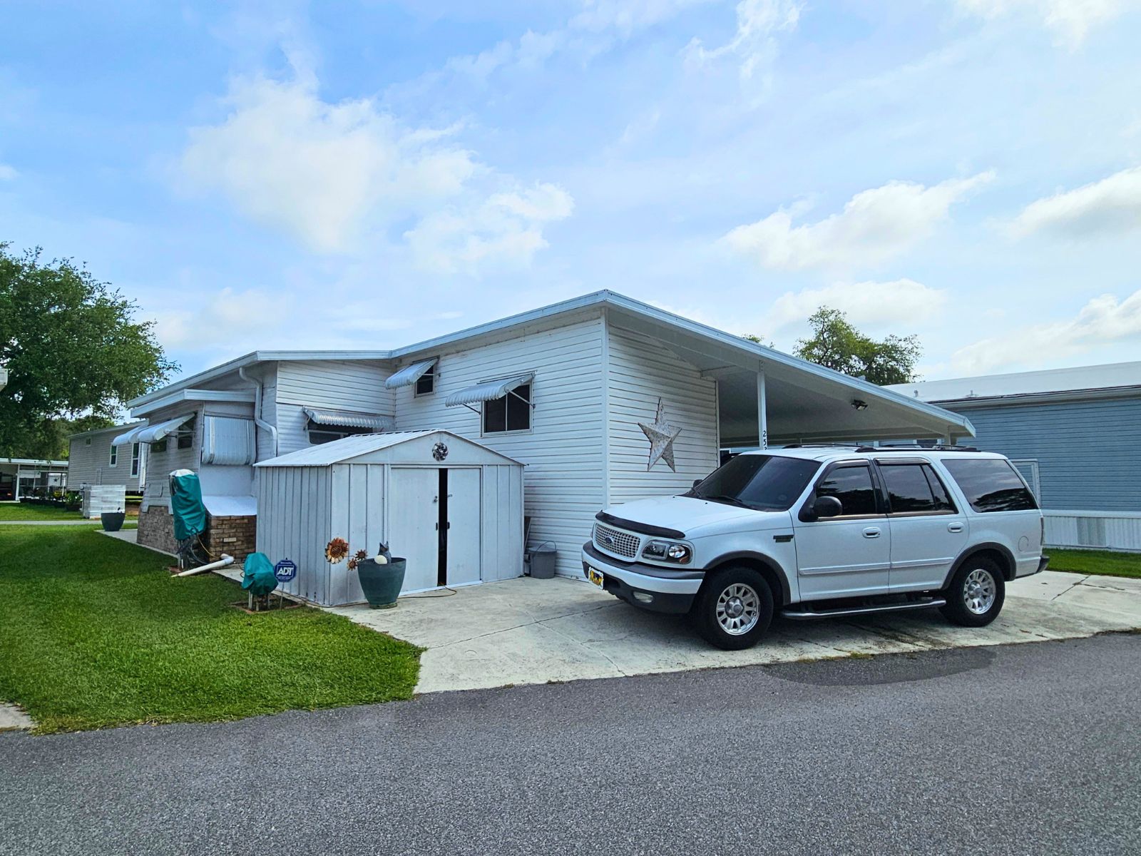 28229 CR 33, Lot 253W, Leesburg, Florida 34748, 2 Bedrooms Bedrooms, ,2 BathroomsBathrooms,55-Plus Mobile Home,For Sale,CR 33, Lot 253W,4893