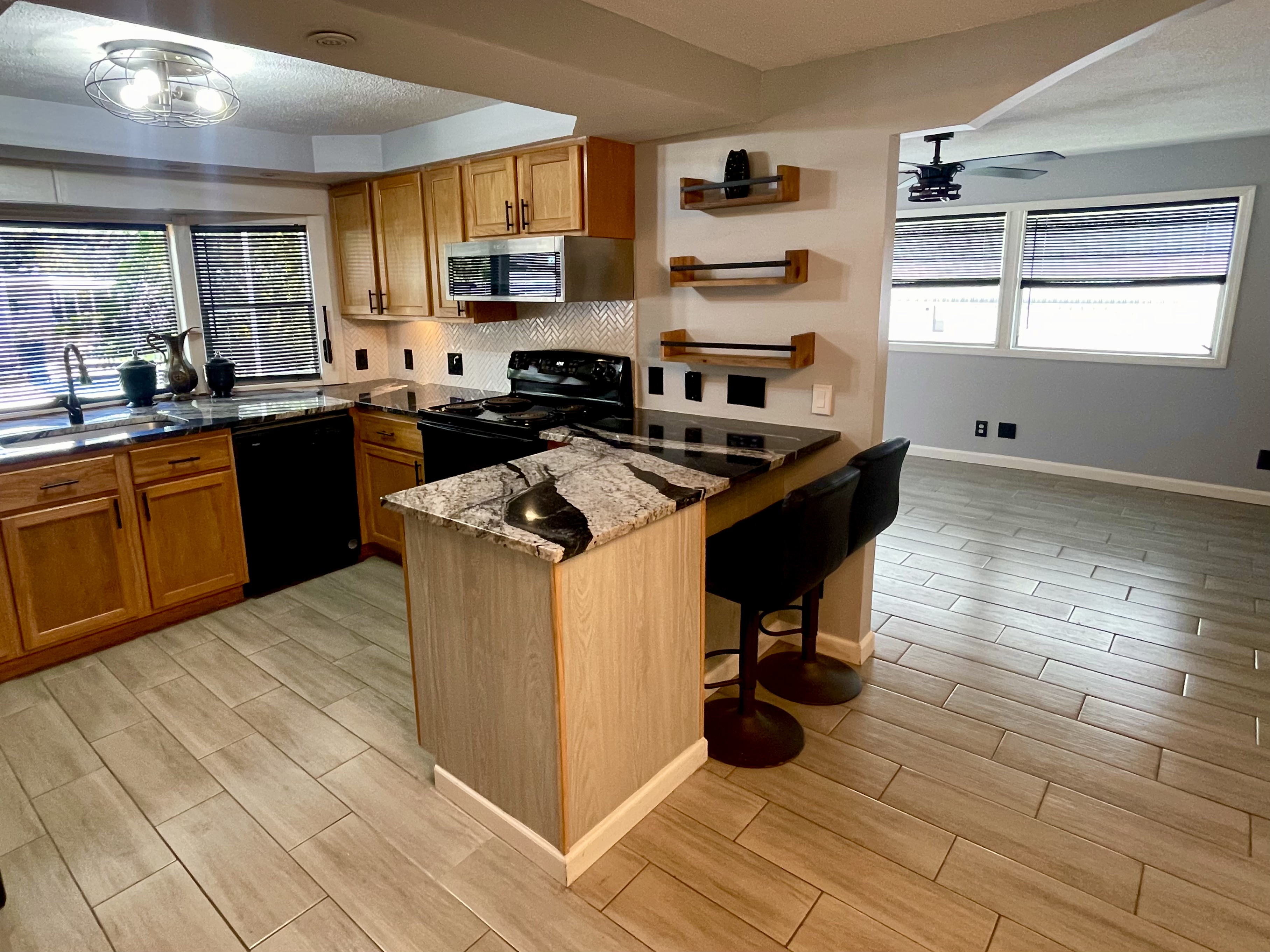 139 Poinciana Drive, Ellenton, Florida 34222, 2 Bedrooms Bedrooms, ,2 BathroomsBathrooms,55-Plus Mobile Home,For Sale,Poinciana Drive,4902