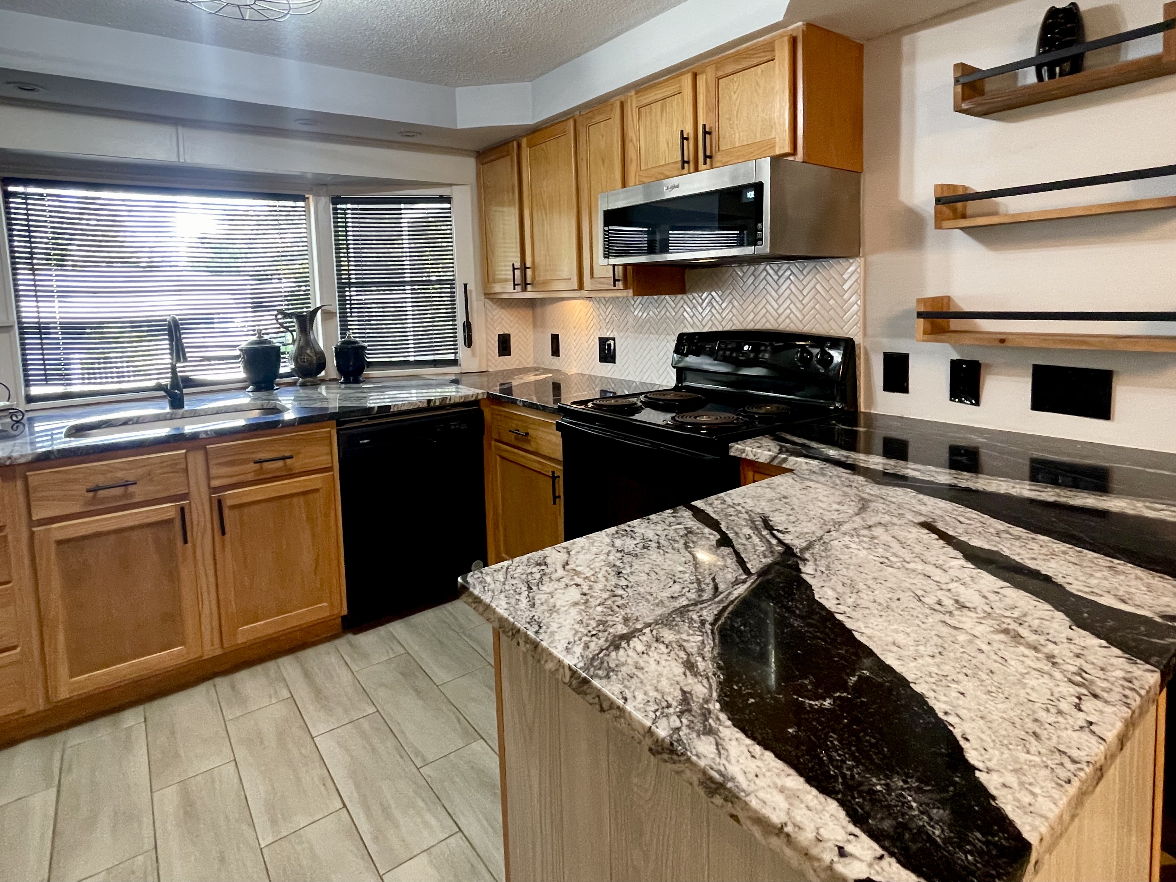 139 Poinciana Drive, Ellenton, Florida 34222, 2 Bedrooms Bedrooms, ,2 BathroomsBathrooms,55-Plus Mobile Home,For Sale,Poinciana Drive,4902