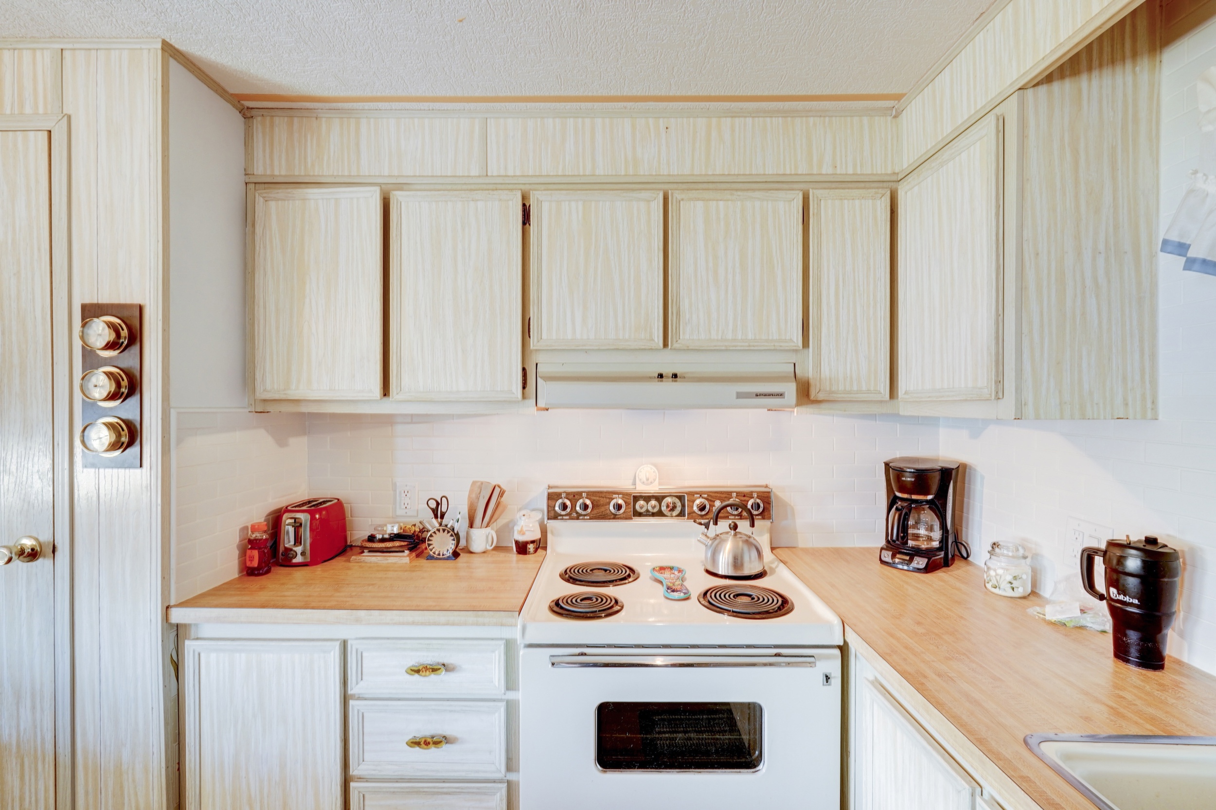 508 44th Ave E, Lot E11, Bradenton, Florida 34203, 2 Bedrooms Bedrooms, ,1 BathroomBathrooms,55-Plus Mobile Home,For Sale,44th Ave E, Lot E11,4904