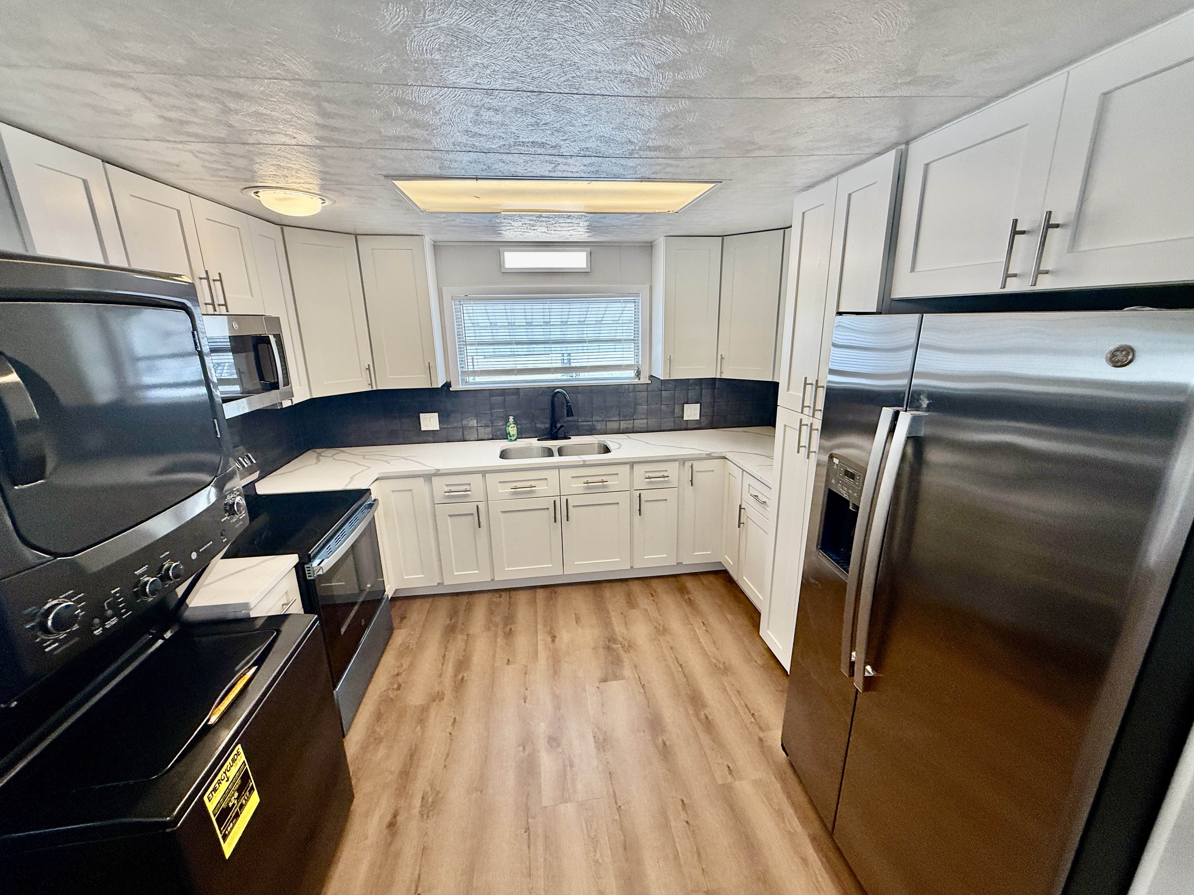 171 Cypress Lane, Largo, Florida 33770, 2 Bedrooms Bedrooms, ,2 BathroomsBathrooms,55-Plus Mobile Home,For Sale,Cypress Lane,4905