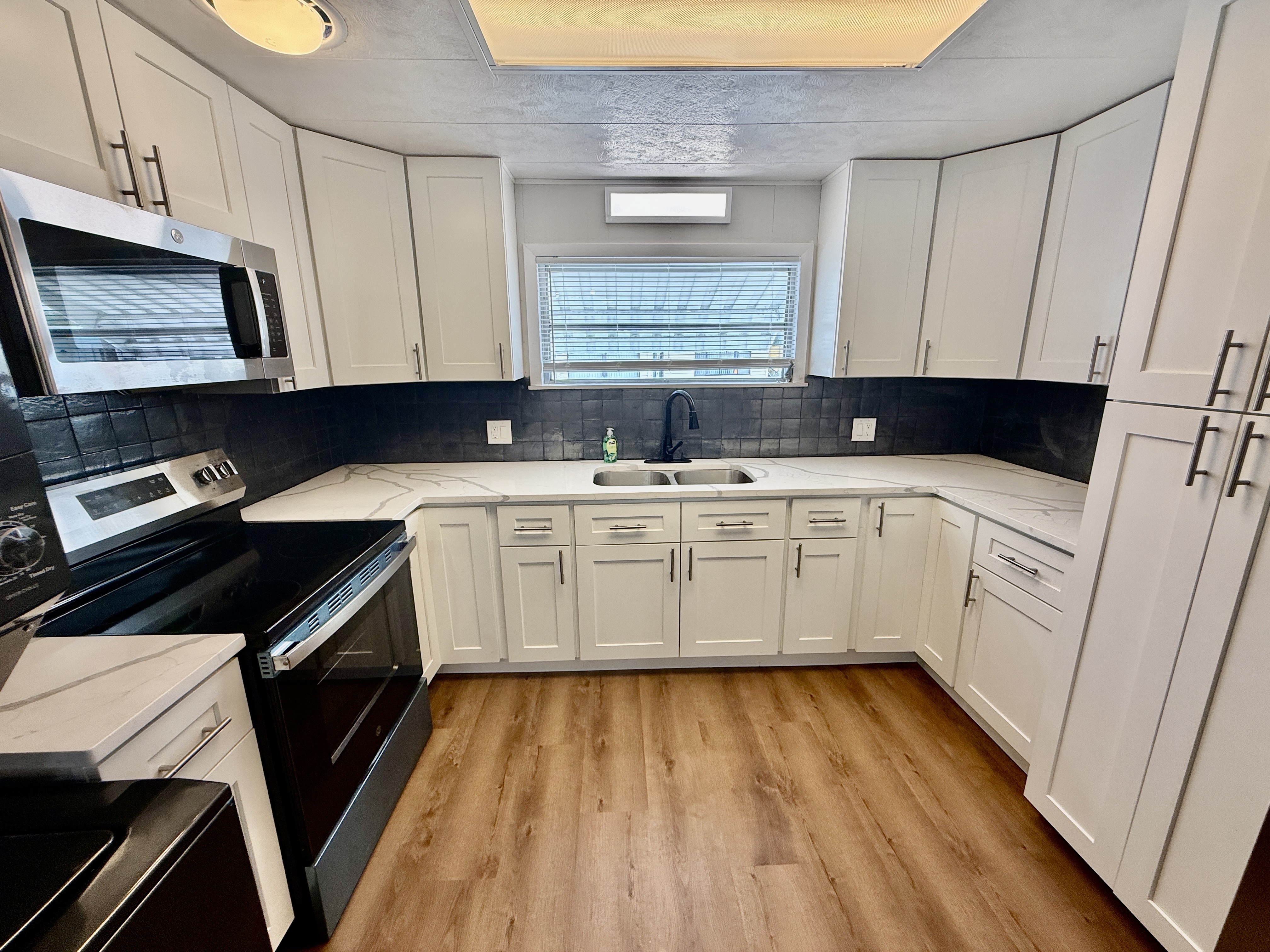 171 Cypress Lane, Largo, Florida 33770, 2 Bedrooms Bedrooms, ,2 BathroomsBathrooms,55-Plus Mobile Home,For Sale,Cypress Lane,4905