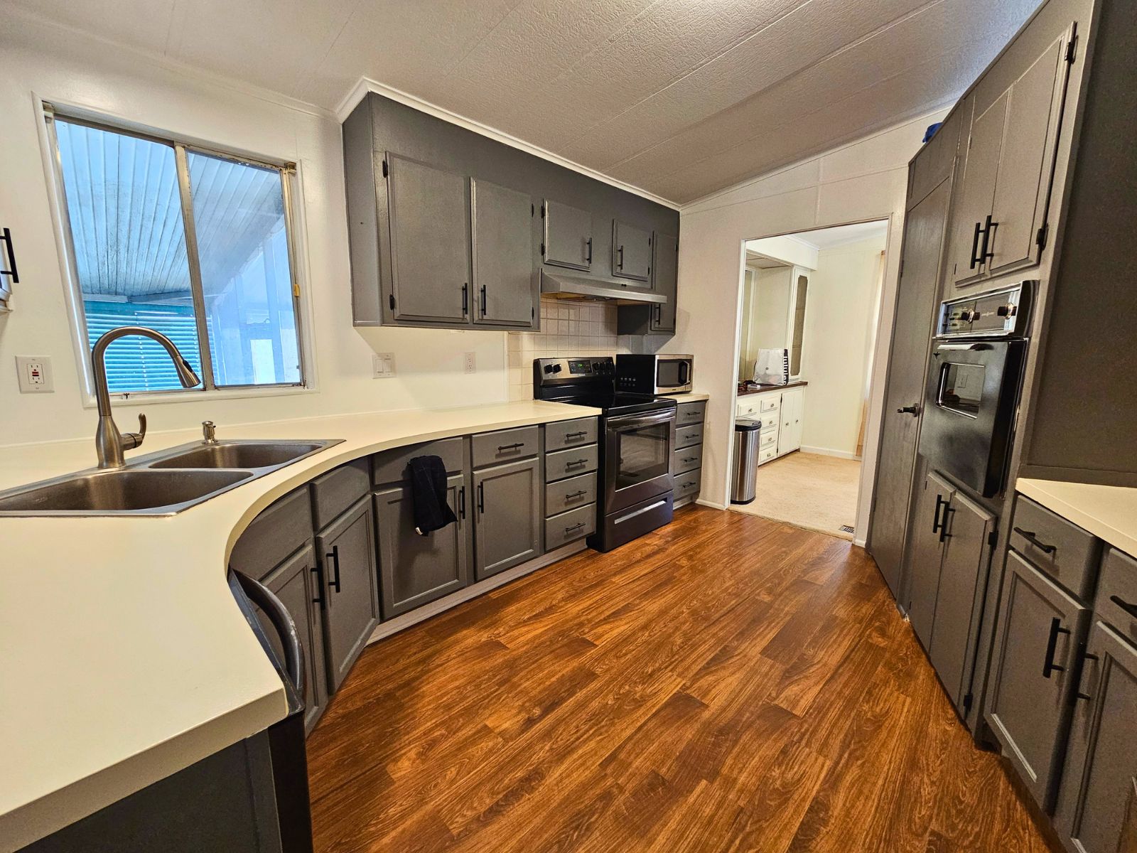 10526 Pleasant Blvd, Riverview, Florida 33569, 2 Bedrooms Bedrooms, ,2 BathroomsBathrooms,55-Plus Mobile Home,For Sale,Pleasant Blvd,4909
