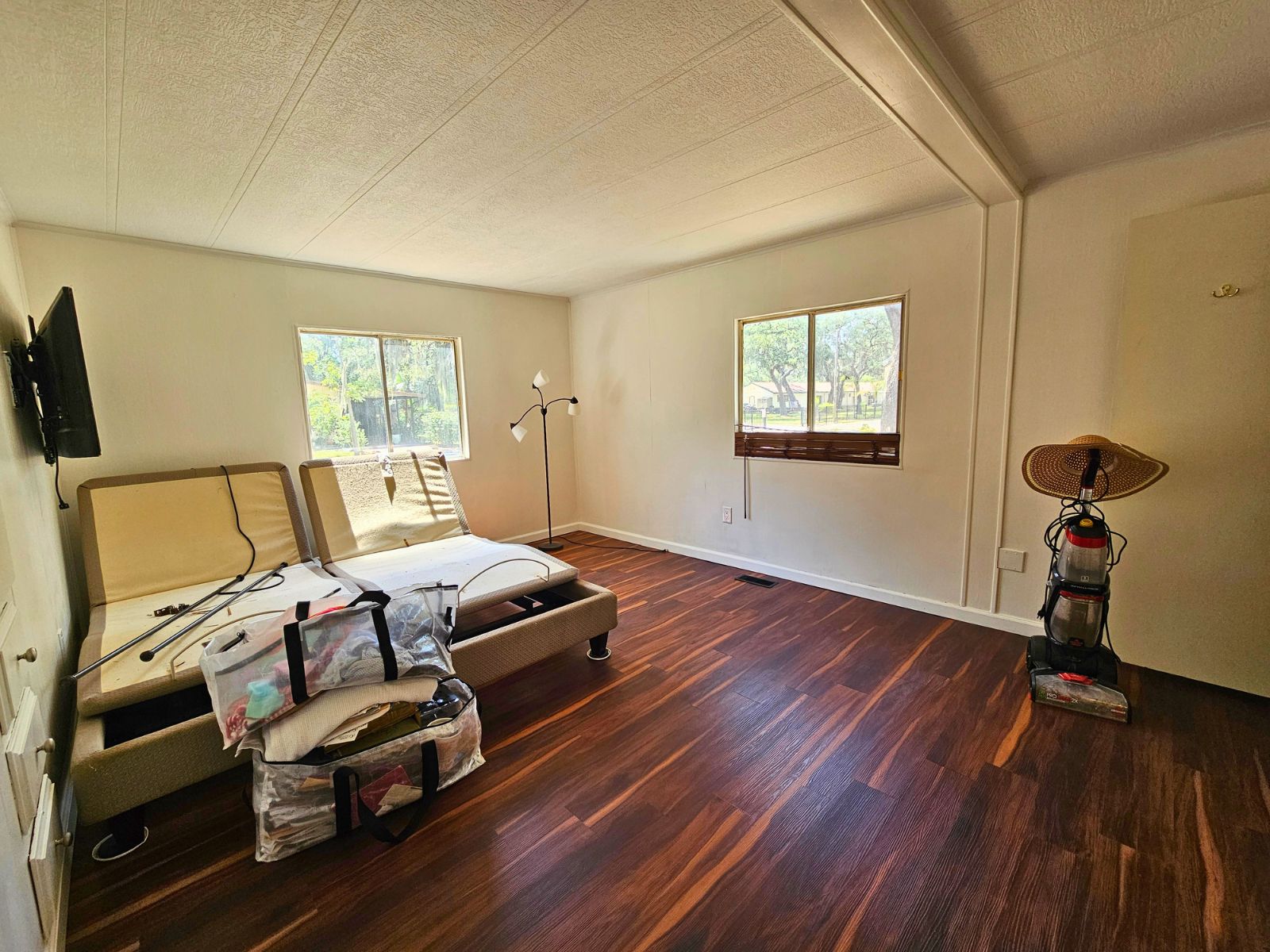 10526 Pleasant Blvd, Riverview, Florida 33569, 2 Bedrooms Bedrooms, ,2 BathroomsBathrooms,55-Plus Mobile Home,For Sale,Pleasant Blvd,4909