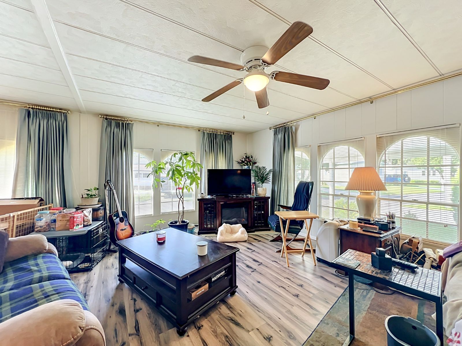 742 Dogwood Drive, Casselberry, Florida 32707, 3 Bedrooms Bedrooms, ,2 BathroomsBathrooms,55-Plus Mobile Home,For Sale,Dogwood Drive,4910