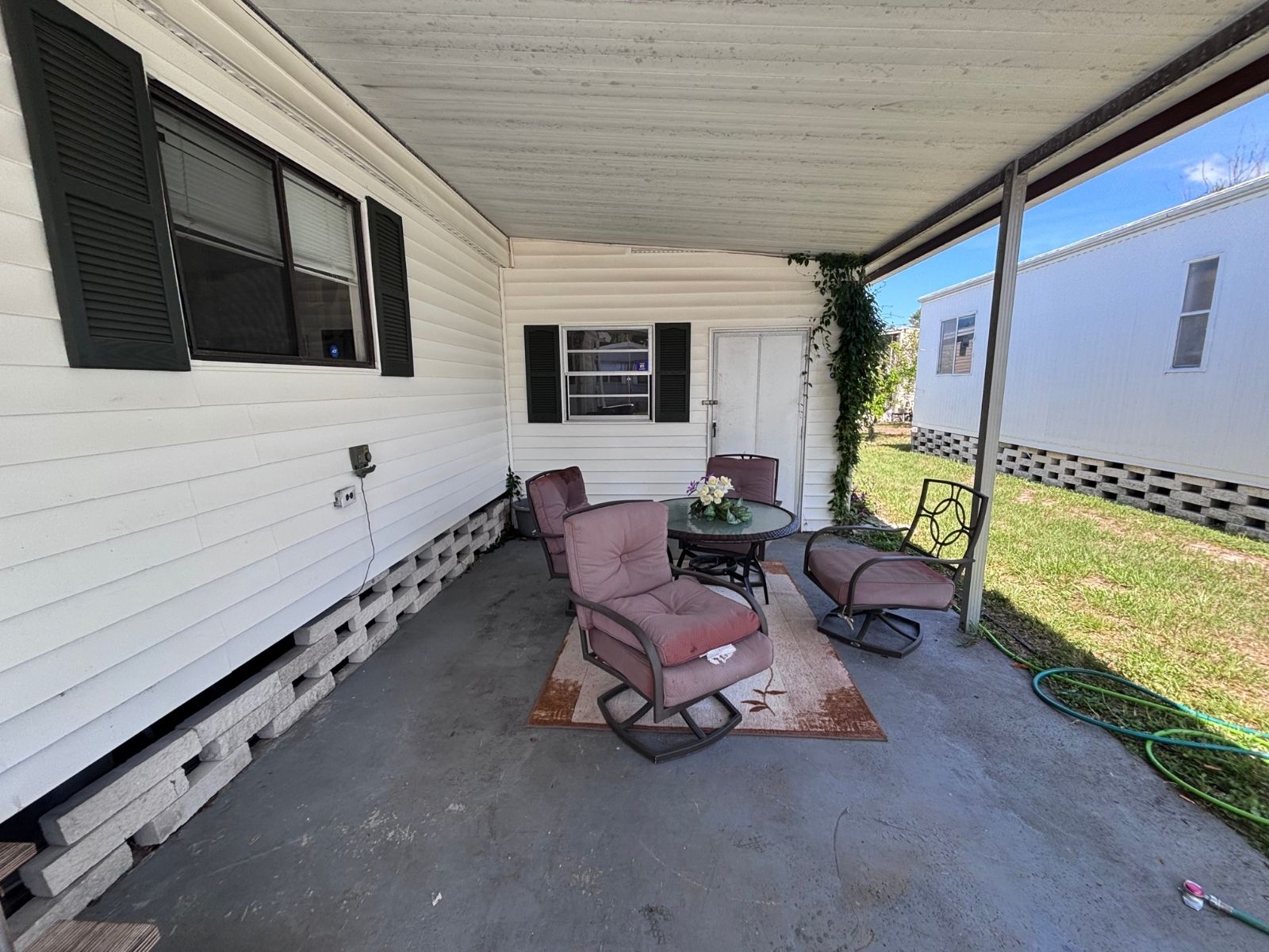 130 Danny Drive, Valrico, Florida 33594, 2 Bedrooms Bedrooms, ,2 BathroomsBathrooms,55-Plus Mobile Home,For Sale,Danny Drive,4921