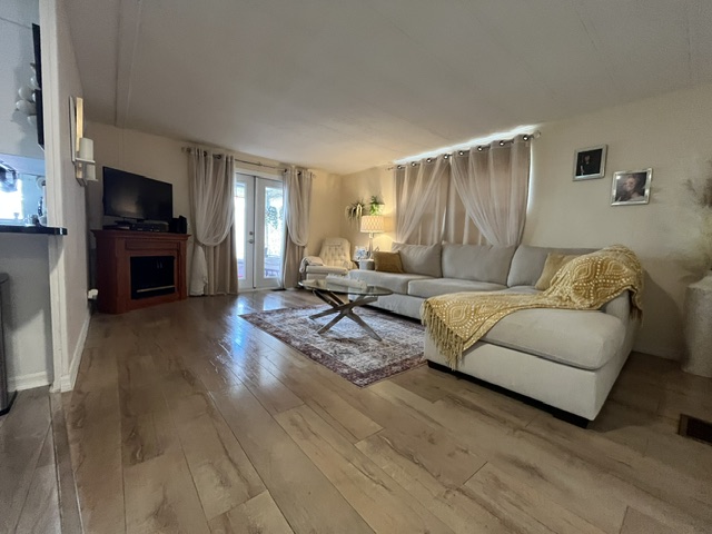 6700 150th Ave N, Lot 617, Clearwater, Florida 33764, 2 Bedrooms Bedrooms, ,2 BathroomsBathrooms,55-Plus Mobile Home,For Sale,150th Ave N, Lot 617,4925