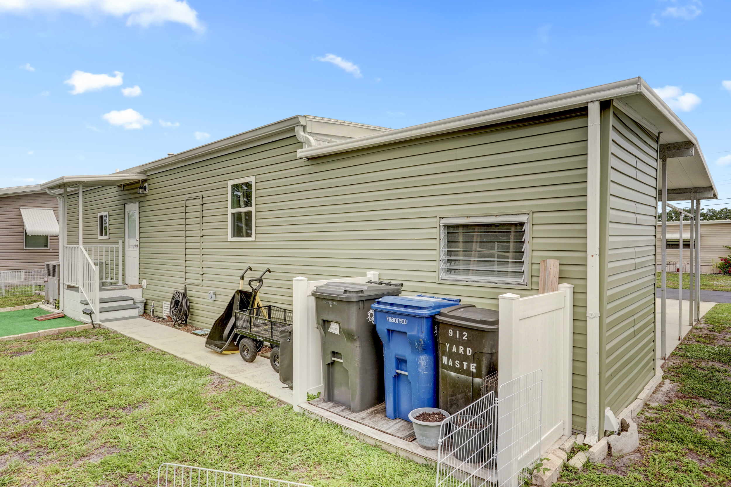 912 52nd Ave Ter W, Bradenton, Florida 34207, 2 Bedrooms Bedrooms, ,2 BathroomsBathrooms,55-Plus Mobile Home,For Sale,52nd Ave Ter W,4927