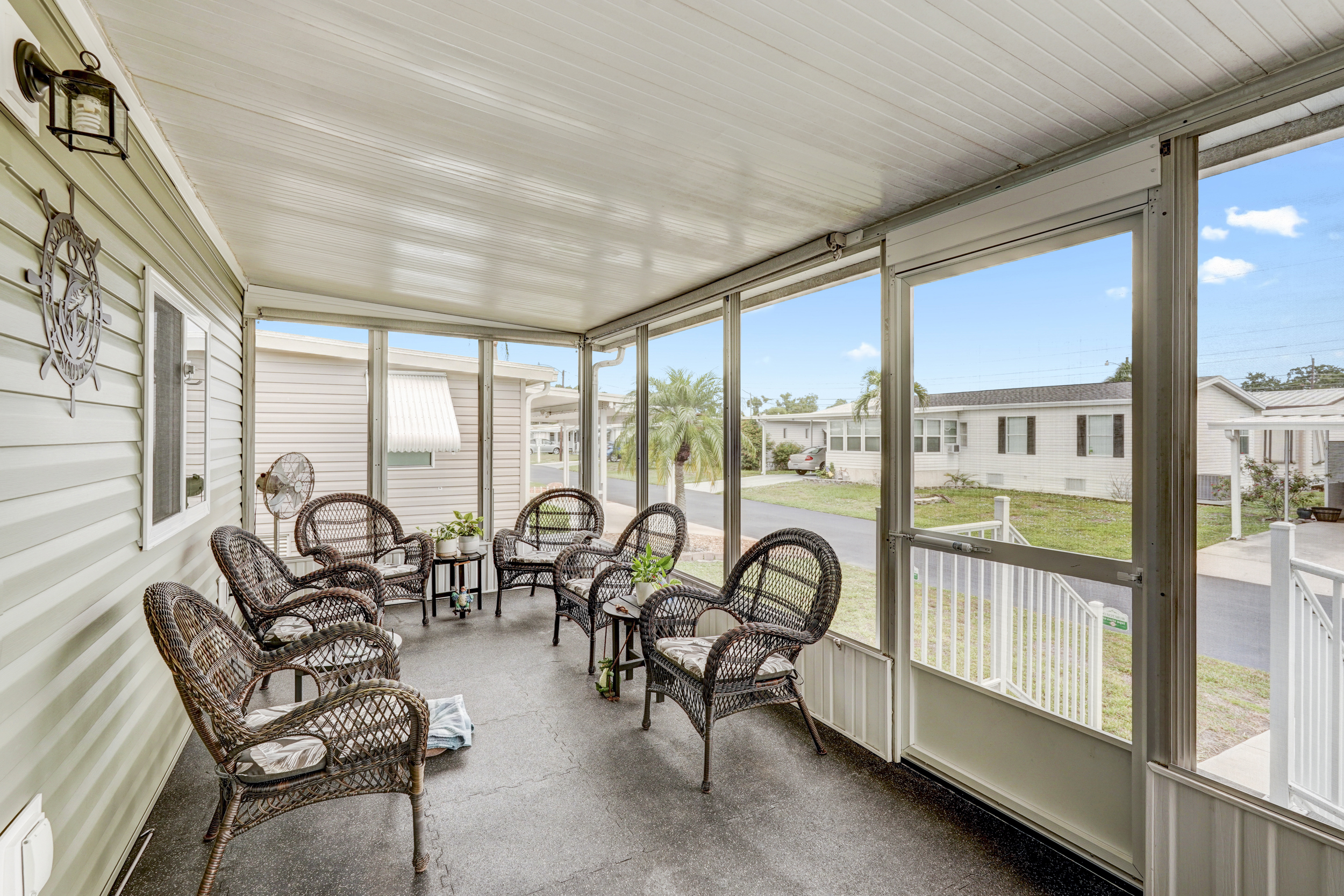 912 52nd Ave Ter W, Bradenton, Florida 34207, 2 Bedrooms Bedrooms, ,2 BathroomsBathrooms,55-Plus Mobile Home,For Sale,52nd Ave Ter W,4927