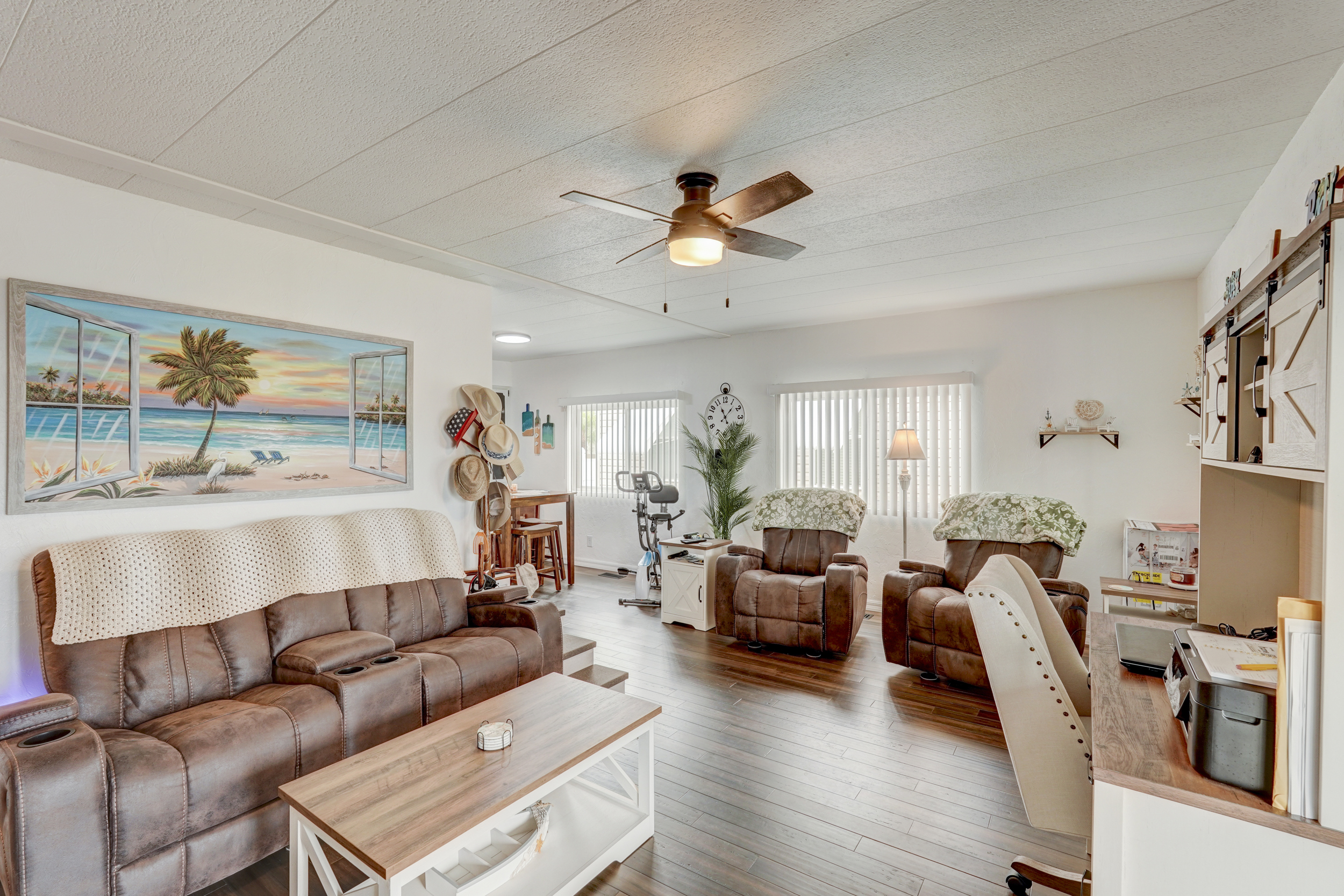 912 52nd Ave Ter W, Bradenton, Florida 34207, 2 Bedrooms Bedrooms, ,2 BathroomsBathrooms,55-Plus Mobile Home,For Sale,52nd Ave Ter W,4927
