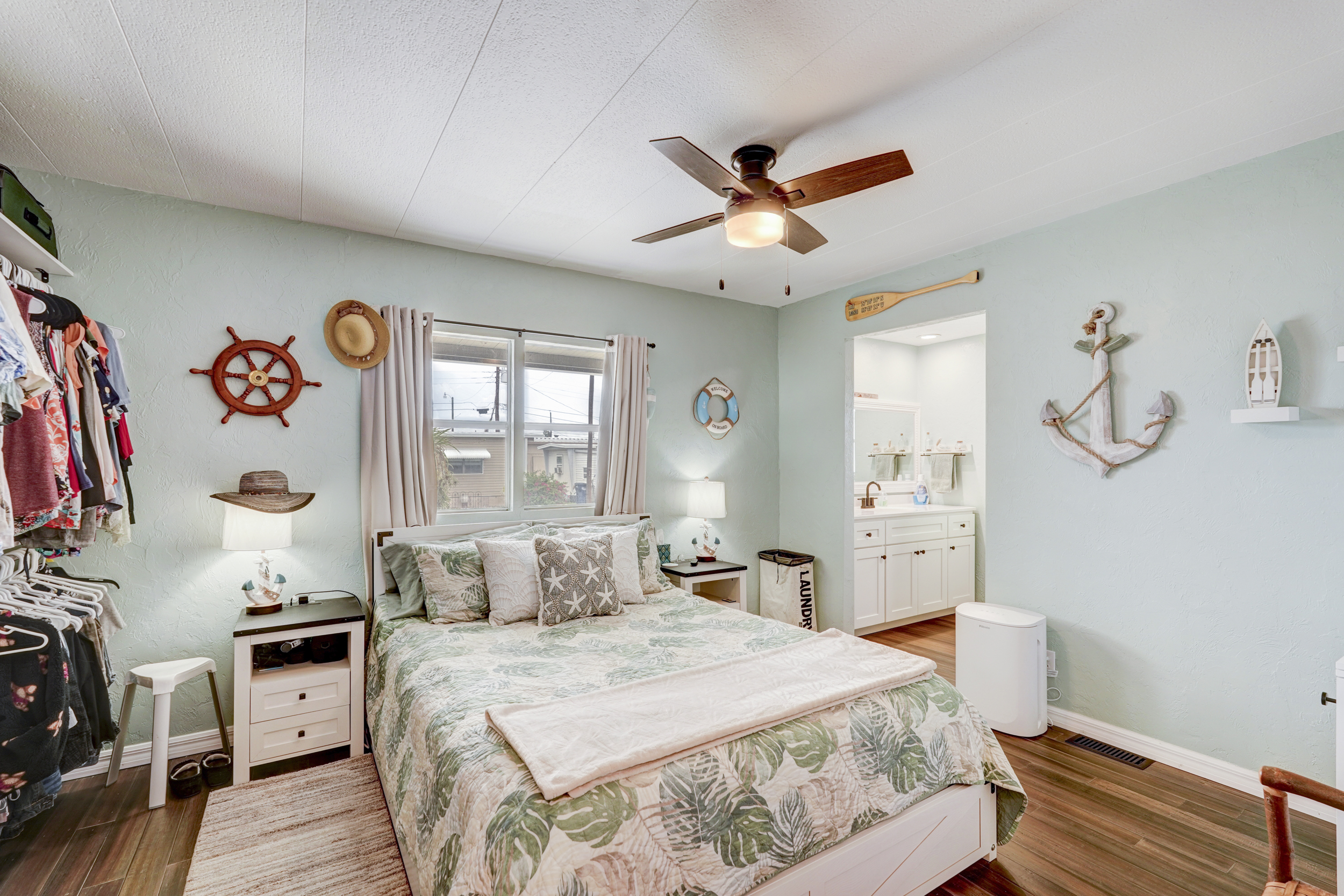 912 52nd Ave Ter W, Bradenton, Florida 34207, 2 Bedrooms Bedrooms, ,2 BathroomsBathrooms,55-Plus Mobile Home,For Sale,52nd Ave Ter W,4927