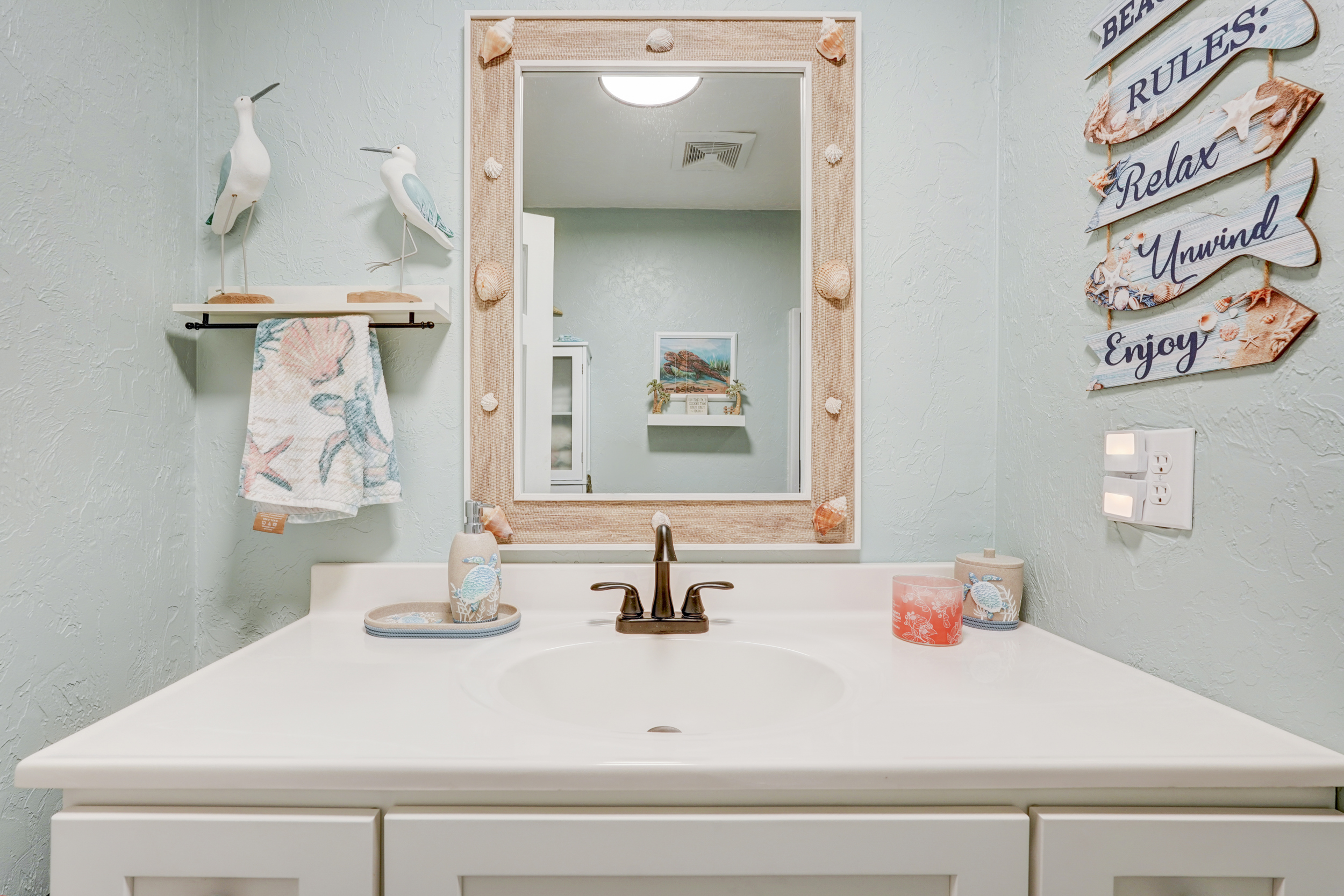 912 52nd Ave Ter W, Bradenton, Florida 34207, 2 Bedrooms Bedrooms, ,2 BathroomsBathrooms,55-Plus Mobile Home,For Sale,52nd Ave Ter W,4927