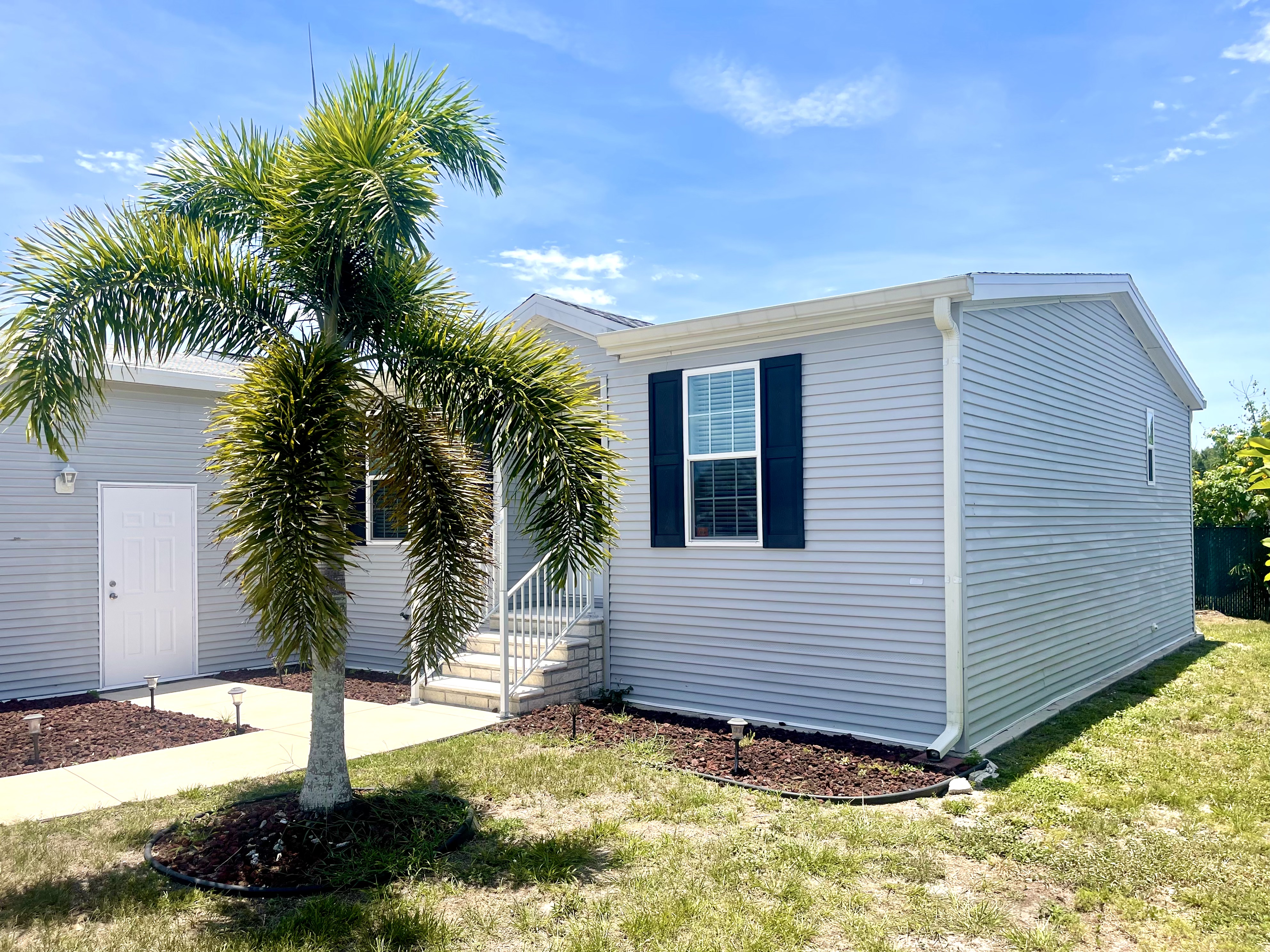 477 Sunset Circle S, Ellenton, Florida 34222, 1 Bedroom Bedrooms, ,2 BathroomsBathrooms,55-Plus Mobile Home,For Sale,Sunset Circle S,4929