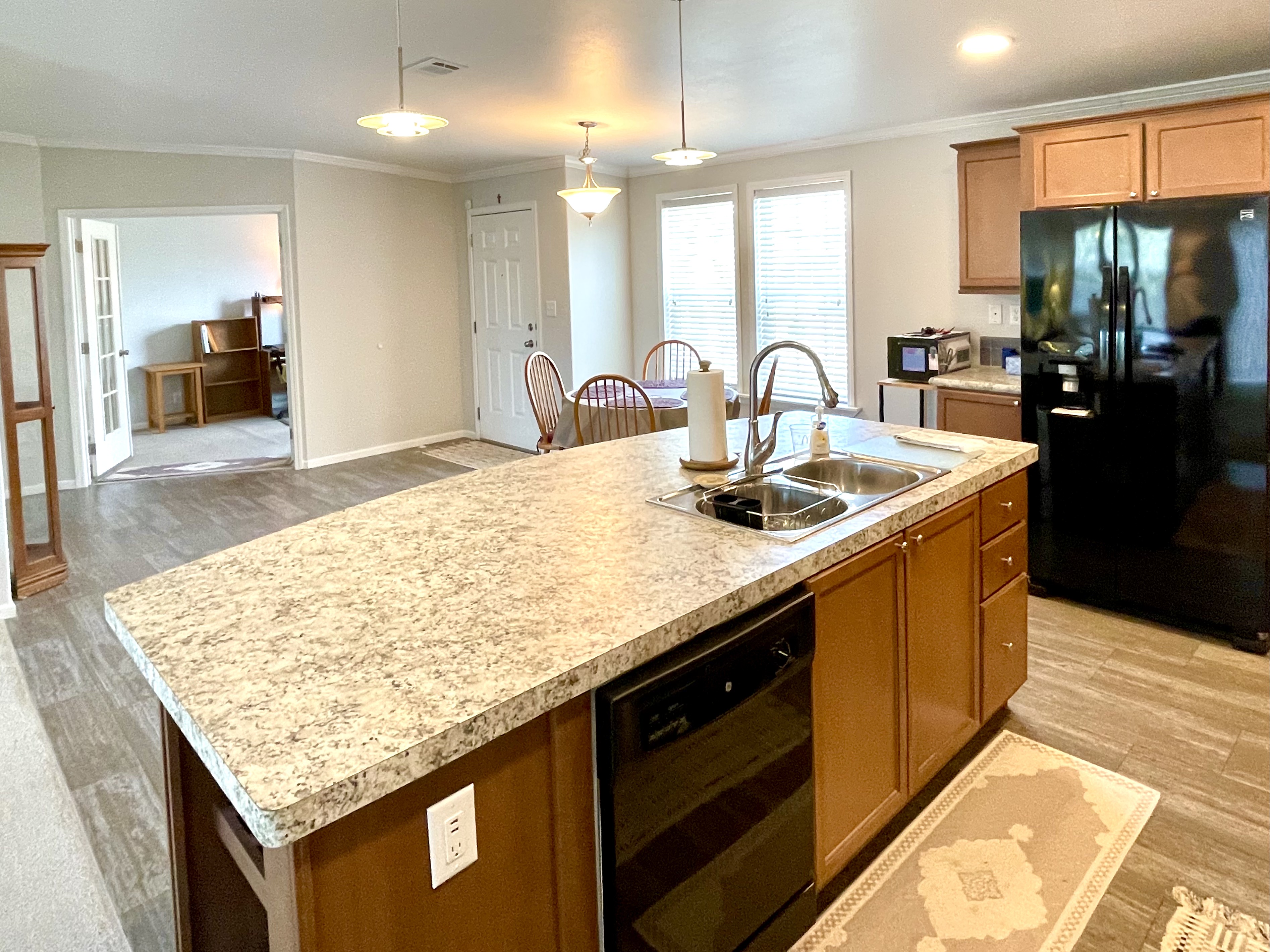 477 Sunset Circle S, Ellenton, Florida 34222, 1 Bedroom Bedrooms, ,2 BathroomsBathrooms,55-Plus Mobile Home,For Sale,Sunset Circle S,4929