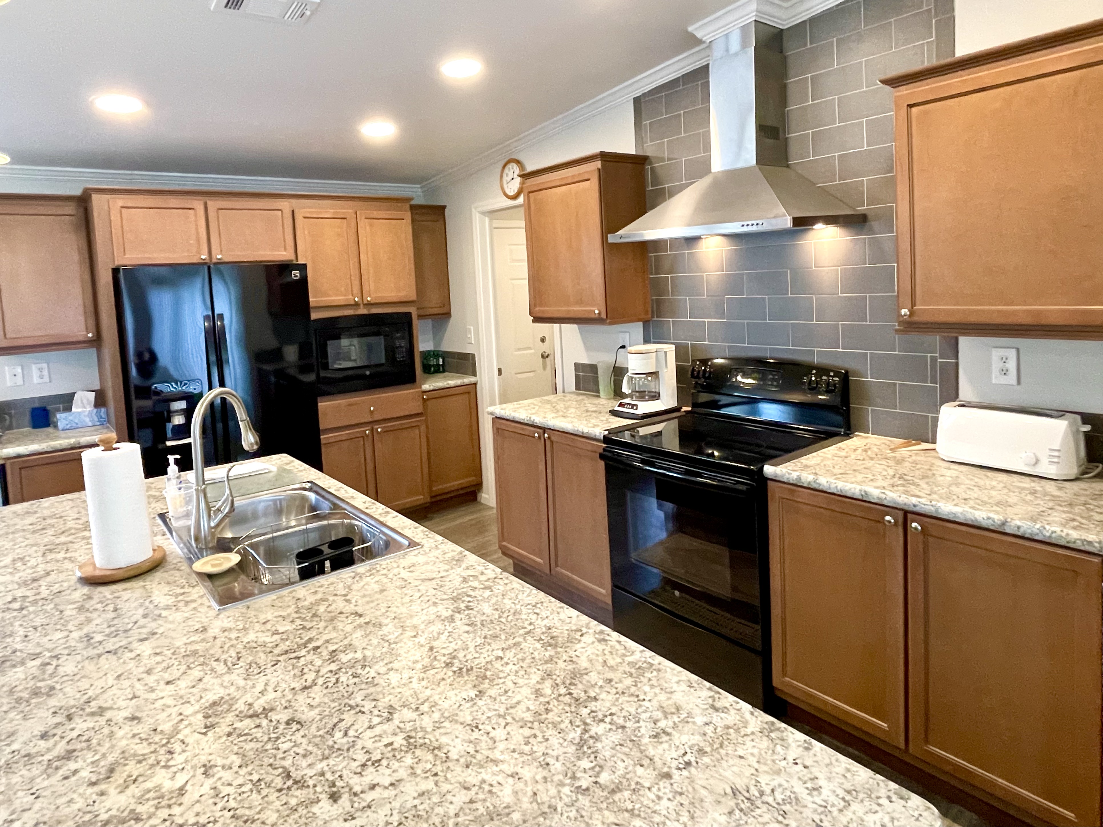 477 Sunset Circle S, Ellenton, Florida 34222, 1 Bedroom Bedrooms, ,2 BathroomsBathrooms,55-Plus Mobile Home,For Sale,Sunset Circle S,4929
