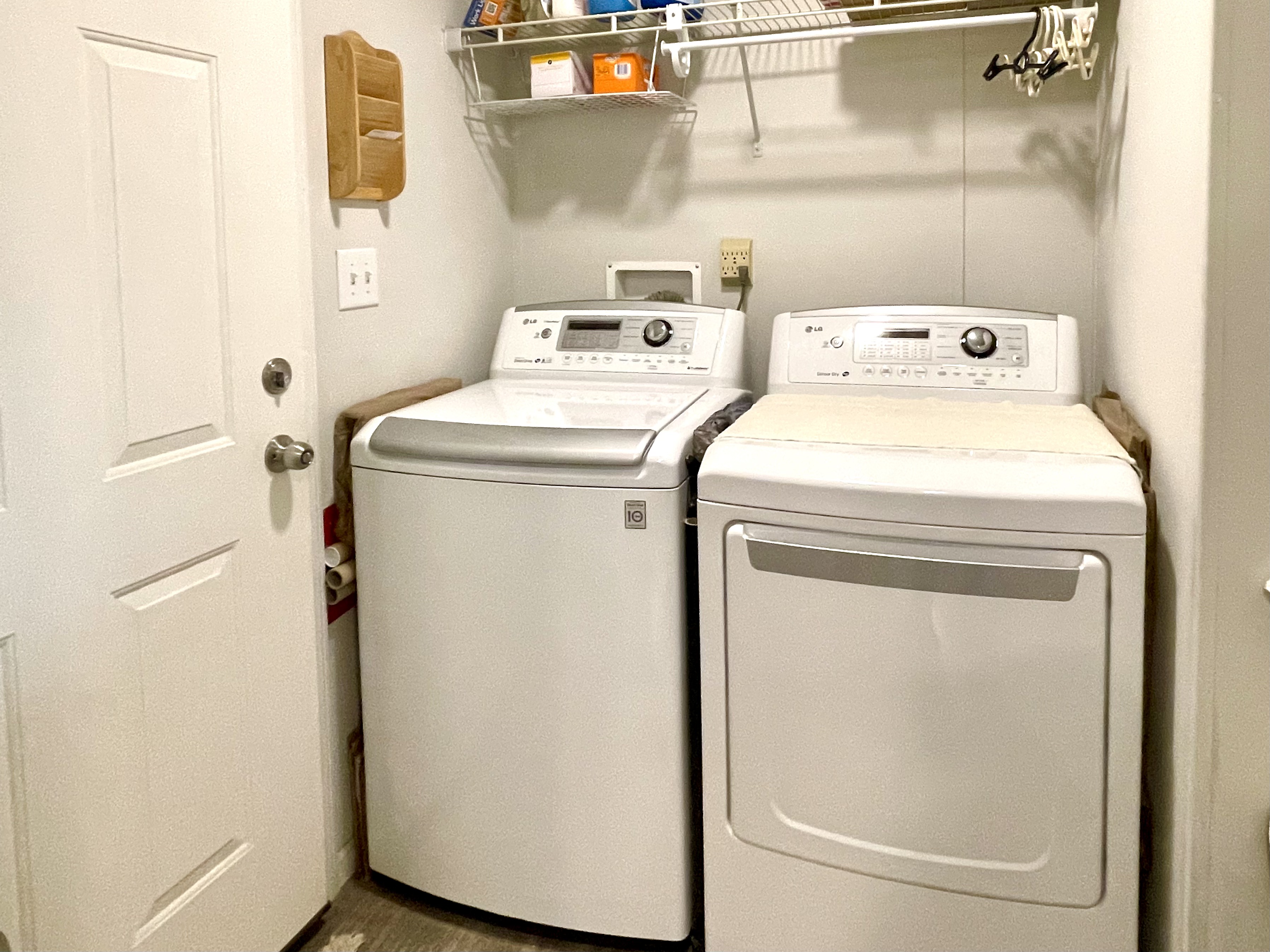 477 Sunset Circle S, Ellenton, Florida 34222, 1 Bedroom Bedrooms, ,2 BathroomsBathrooms,55-Plus Mobile Home,For Sale,Sunset Circle S,4929