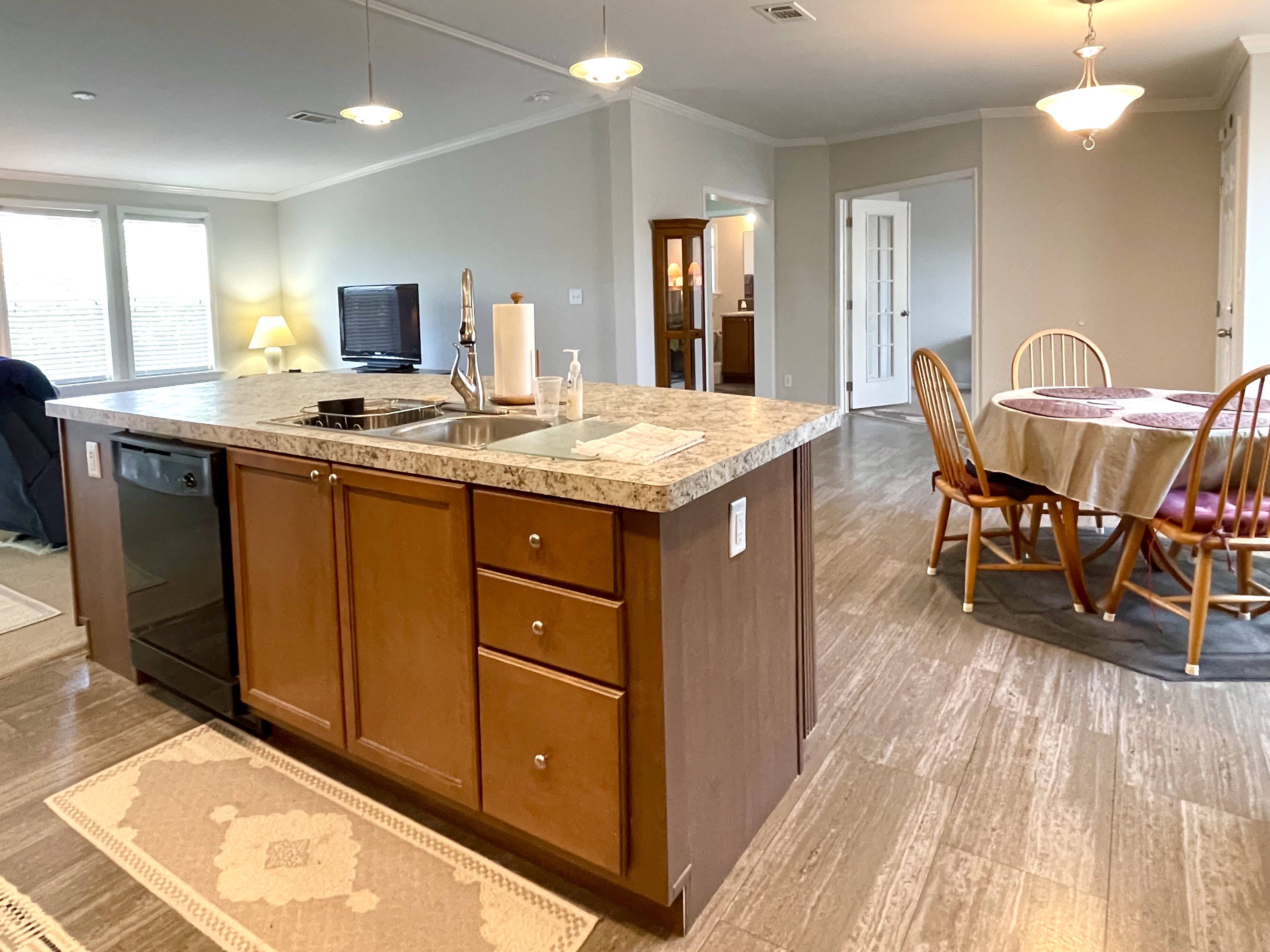 477 Sunset Circle S, Ellenton, Florida 34222, 1 Bedroom Bedrooms, ,2 BathroomsBathrooms,55-Plus Mobile Home,For Sale,Sunset Circle S,4929