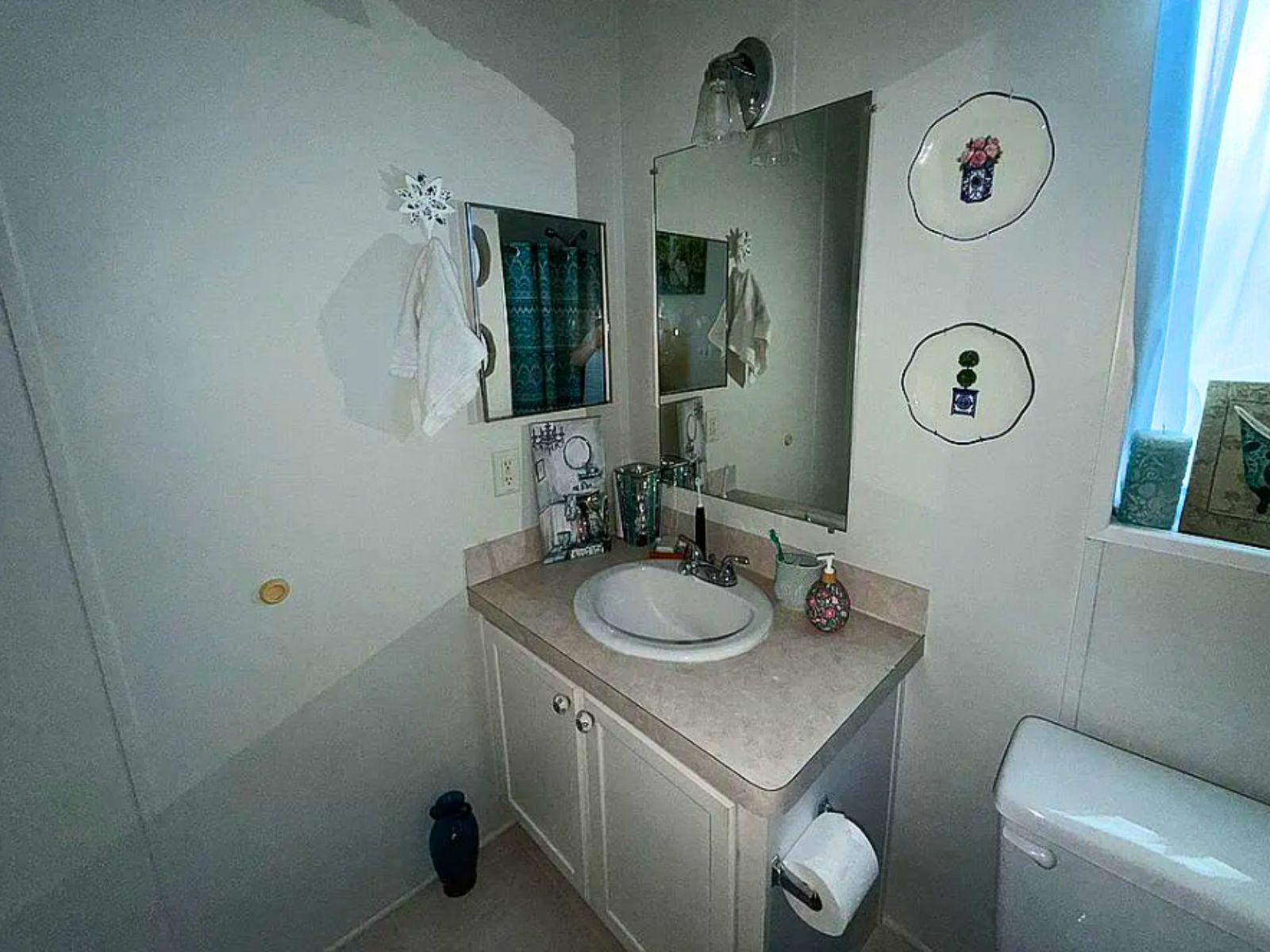 37701 El Sol Ave, Zephyrhills, Florida 33541, 3 Bedrooms Bedrooms, ,2 BathroomsBathrooms,55-Plus Mobile Home,For Sale,El Sol Ave,4932