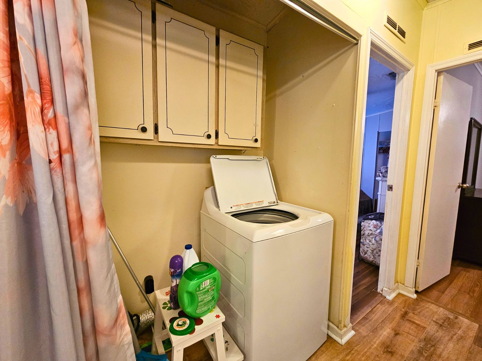310 Pridgeon St, Lakeland, Florida 33813, 2 Bedrooms Bedrooms, ,2 BathroomsBathrooms,55-Plus Mobile Home,For Sale,Pridgeon St,4940
