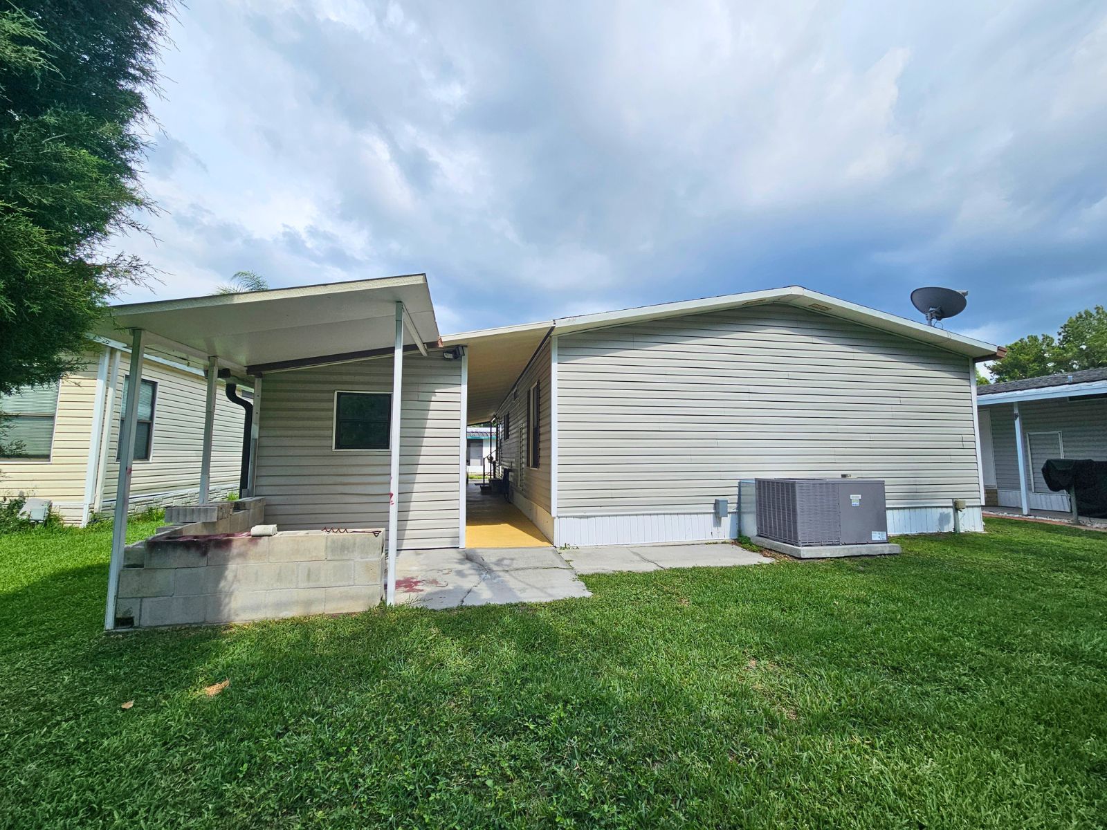 310 Pridgeon St, Lakeland, Florida 33813, 2 Bedrooms Bedrooms, ,2 BathroomsBathrooms,55-Plus Mobile Home,For Sale,Pridgeon St,4940
