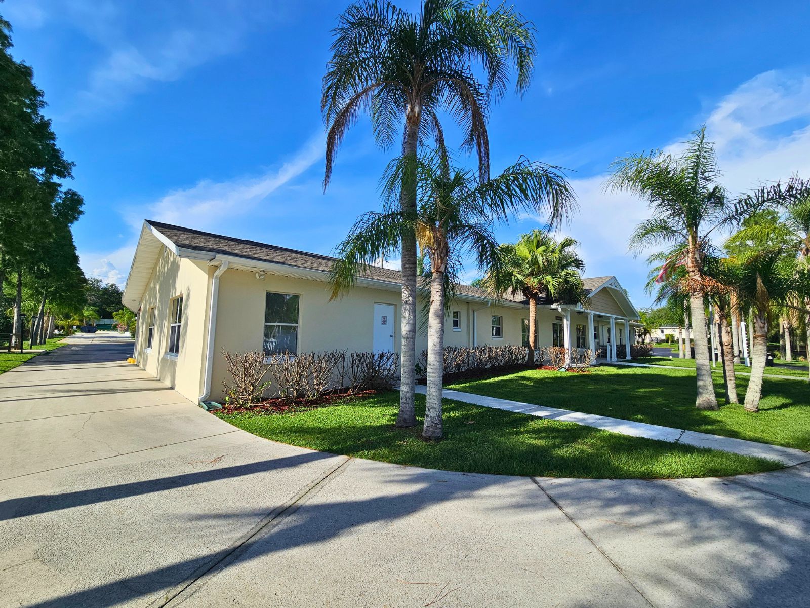 310 Pridgeon St, Lakeland, Florida 33813, 2 Bedrooms Bedrooms, ,2 BathroomsBathrooms,55-Plus Mobile Home,For Sale,Pridgeon St,4940