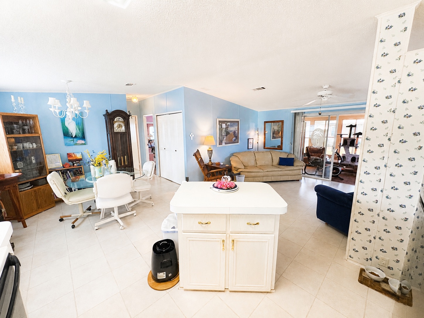 903 52nd Ave Terrace W, Bradenton, Florida 34207, 2 Bedrooms Bedrooms, ,2 BathroomsBathrooms,55-Plus Mobile Home,For Sale,52nd Ave Terrace W,4942